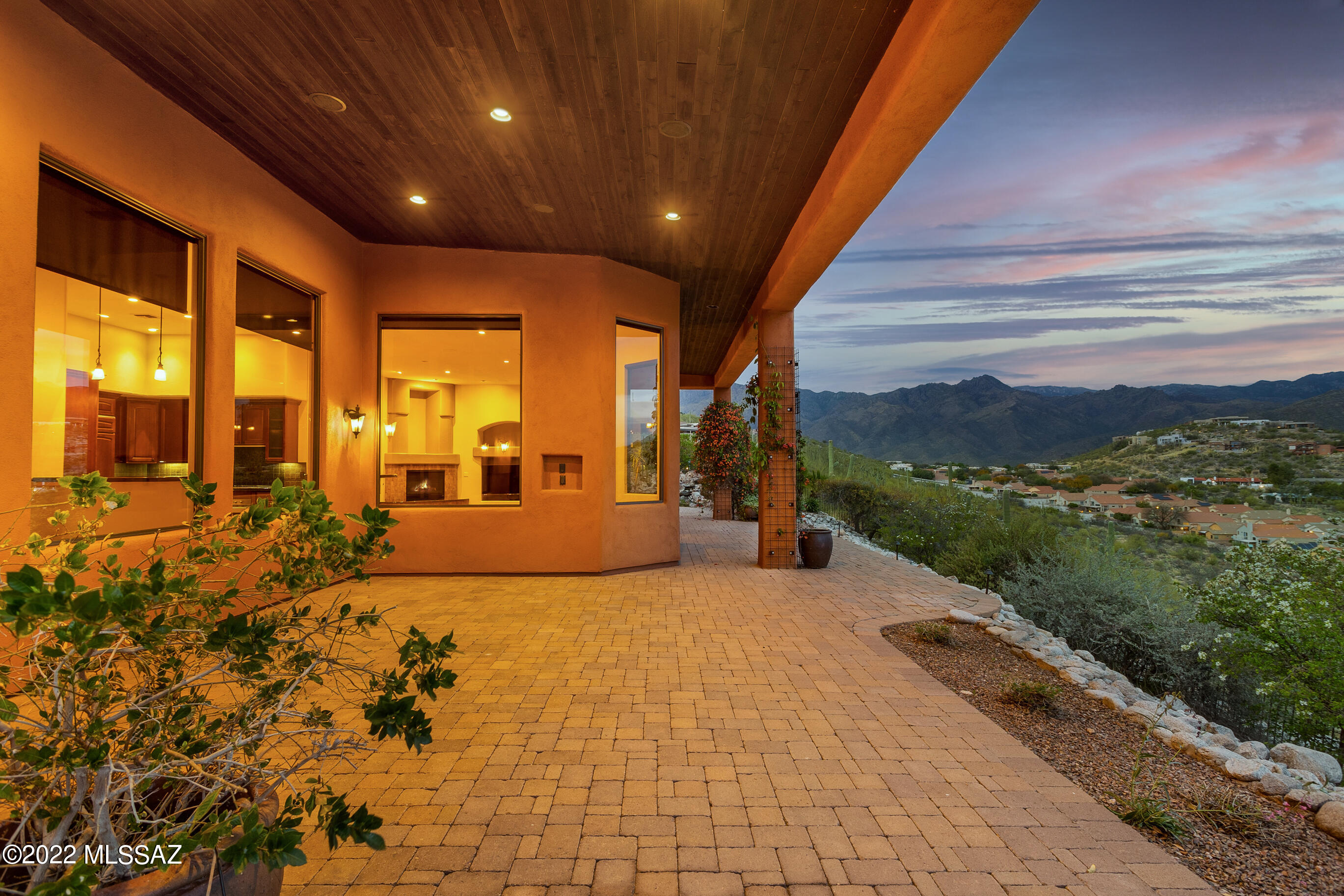 Sabino Mountain (1-290) - Residential