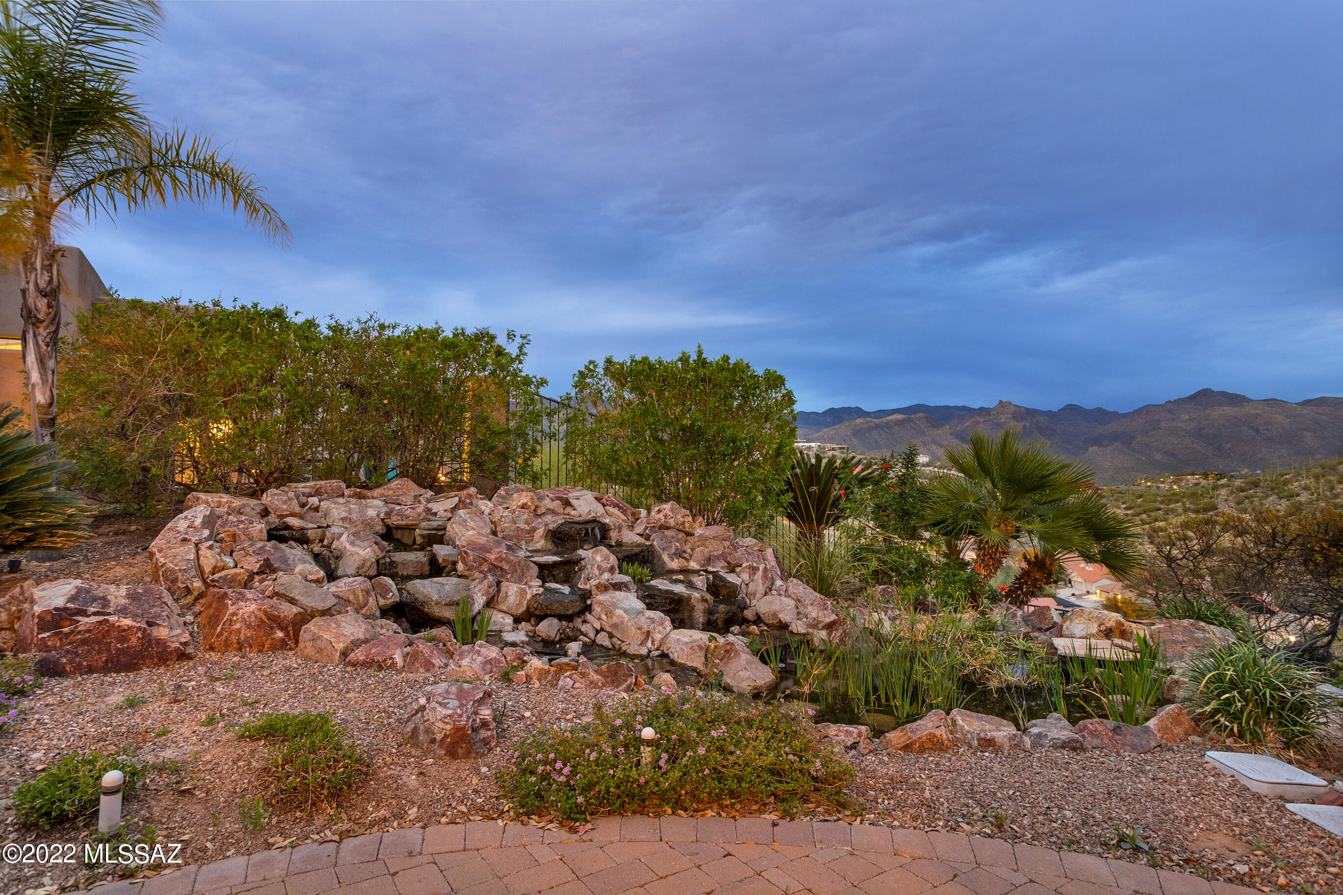 Sabino Mountain (1-290) - Residential