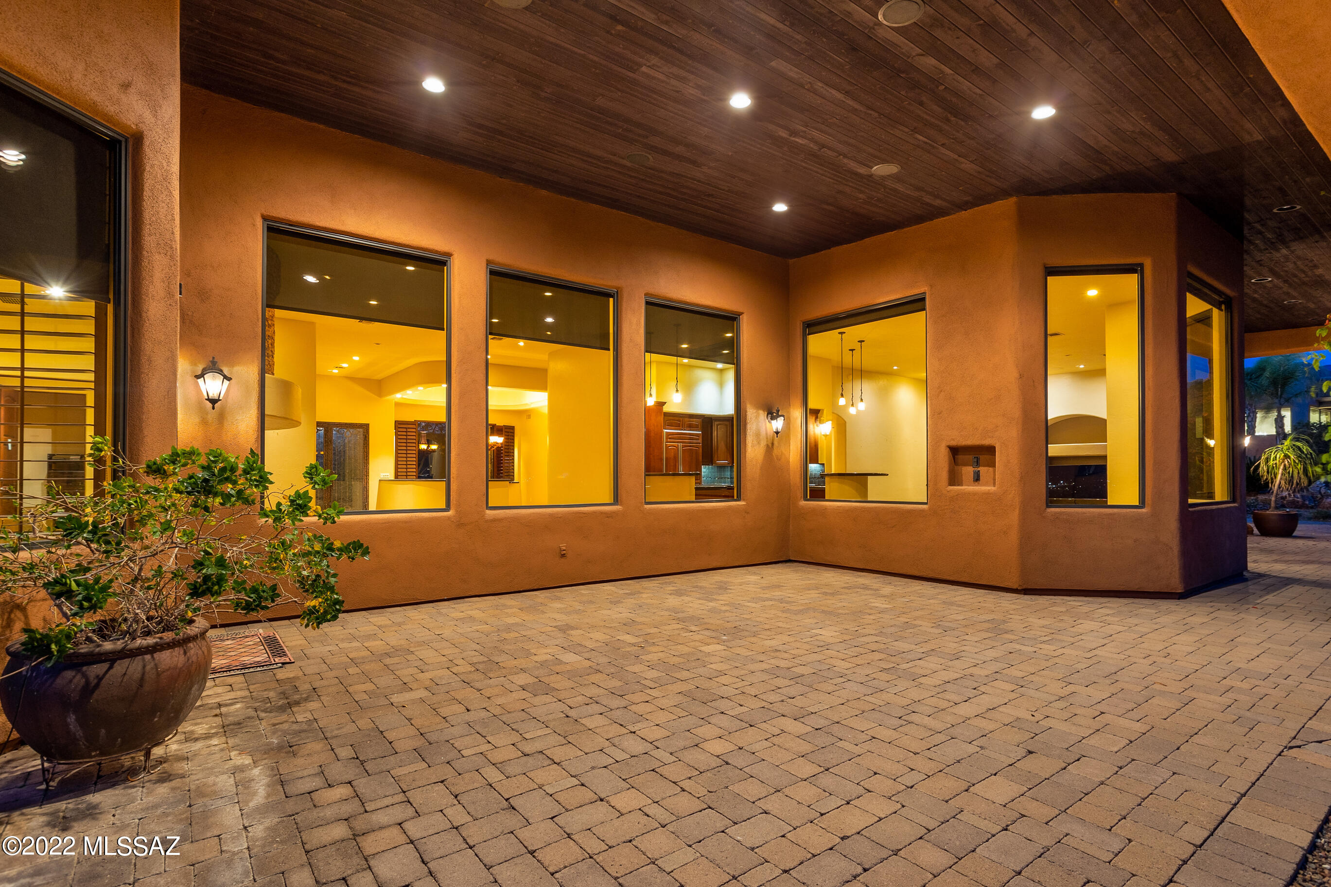 Sabino Mountain (1-290) - Residential
