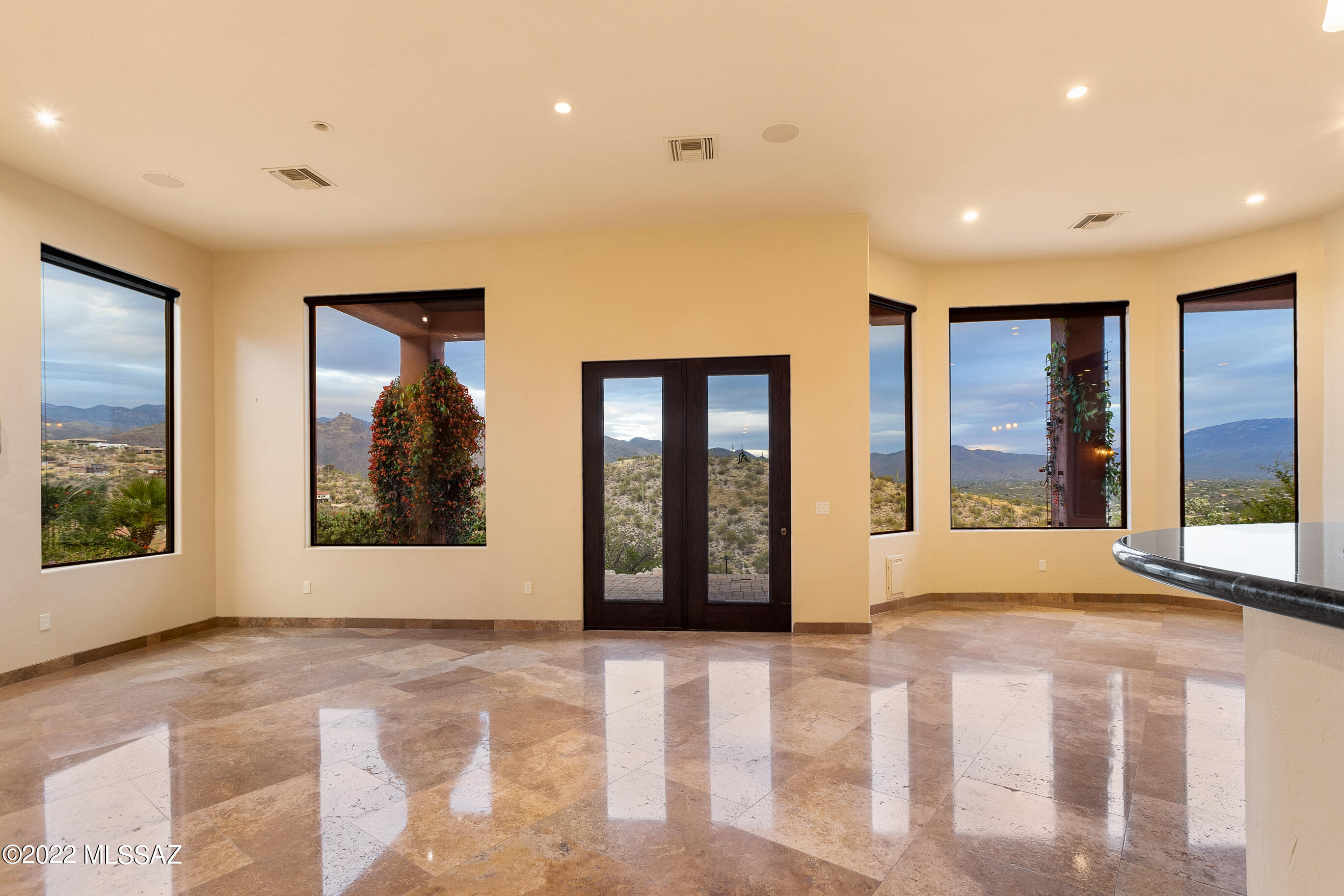 Sabino Mountain (1-290) - Residential