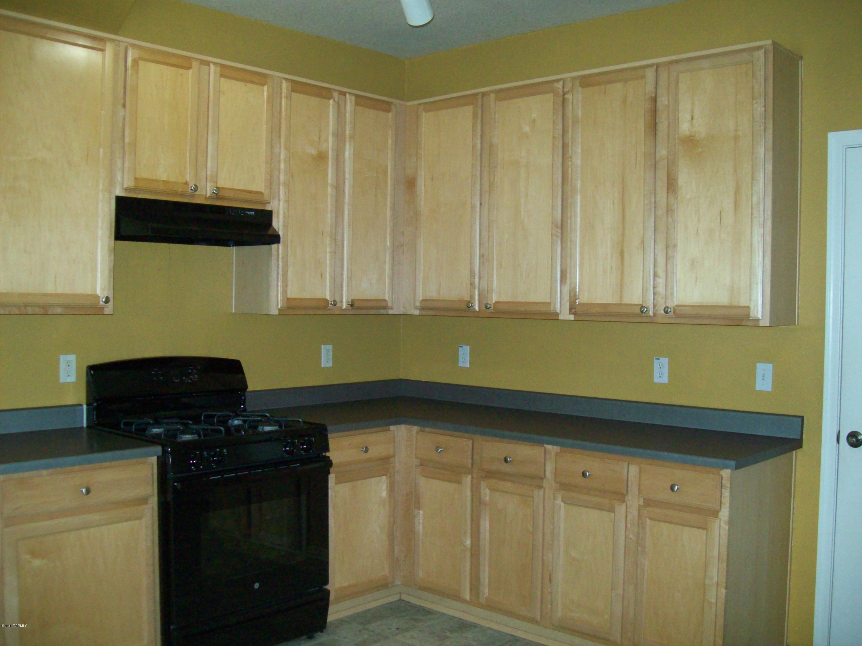 Tierra Del Paraiso(1-133) - Residential Lease