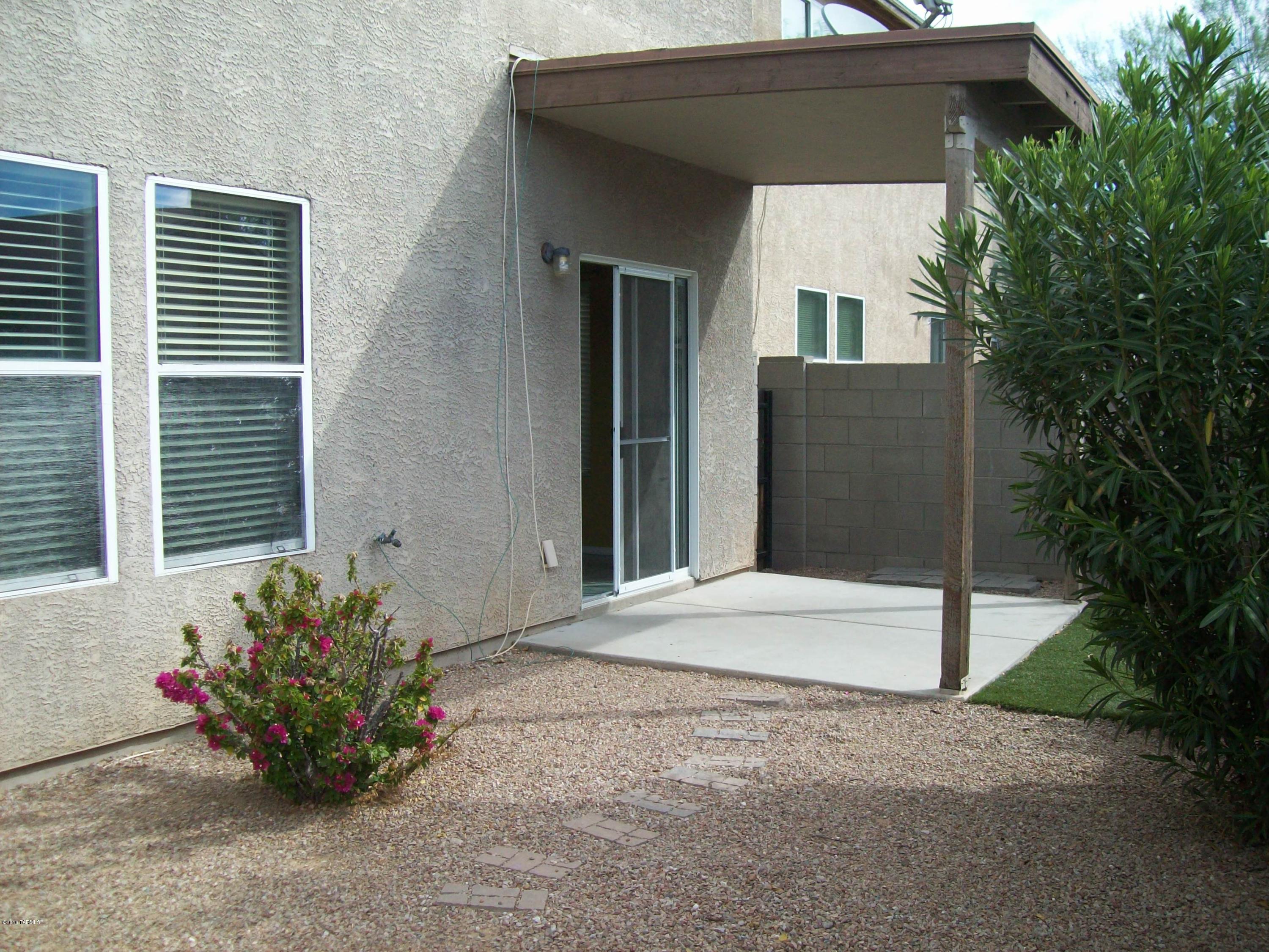 Tierra Del Paraiso(1-133) - Residential Lease