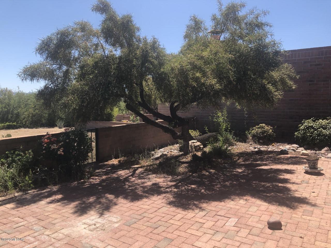 Canoa Hills Townhomes (65-143) - Residential