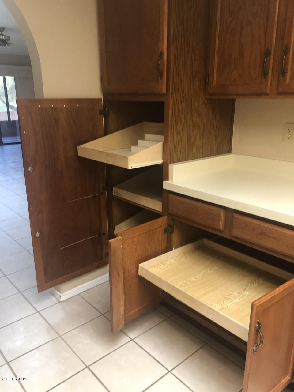 Canoa Hills Townhomes (65-143) - Residential