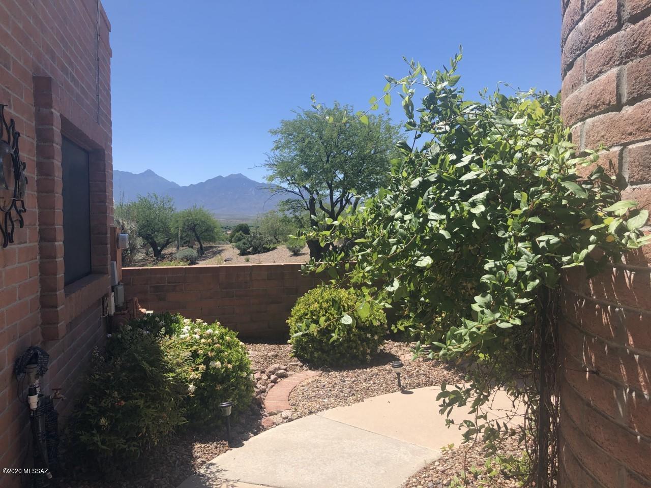 Canoa Hills Townhomes (65-143) - Residential