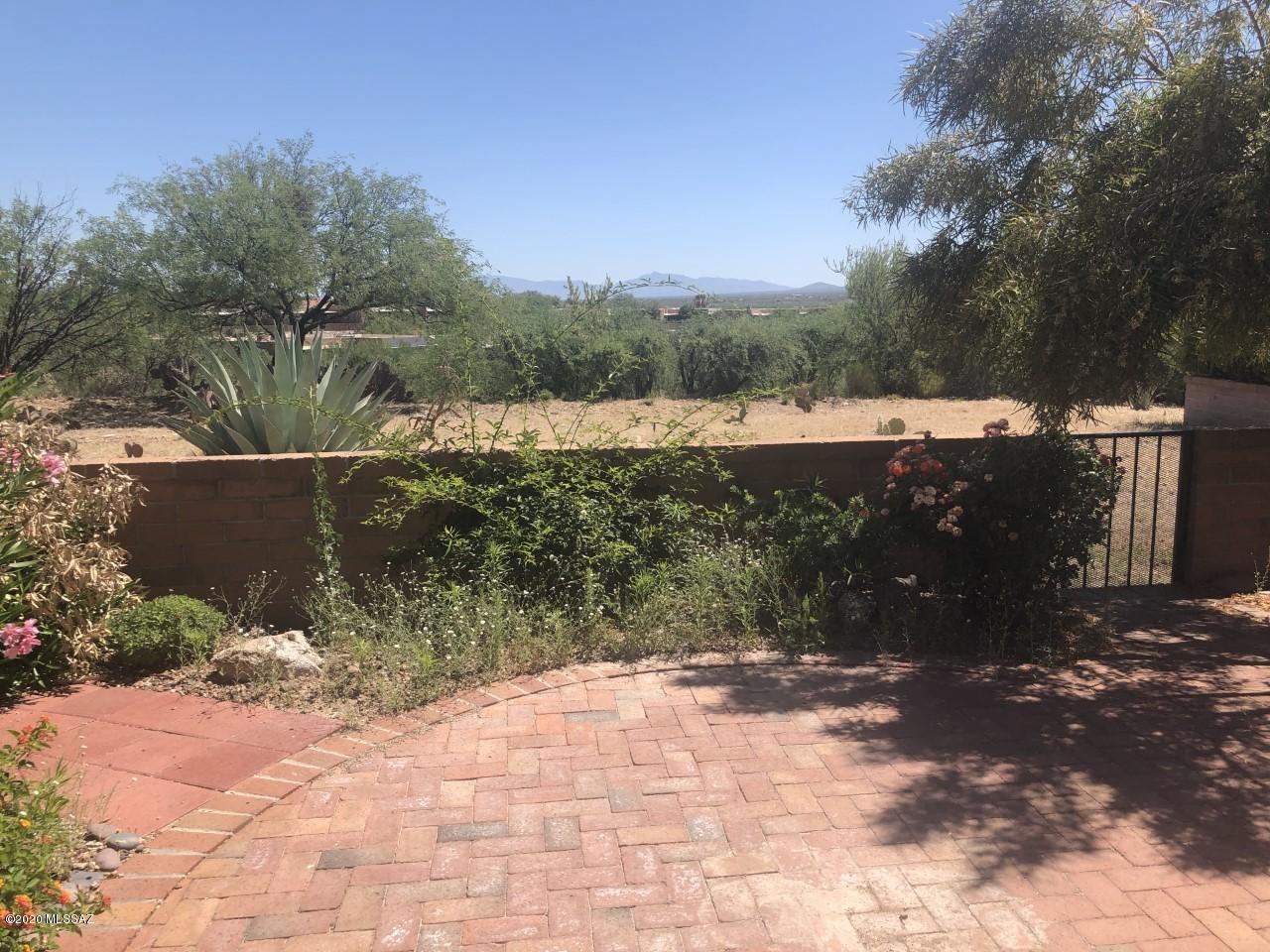 Canoa Hills Townhomes (65-143) - Residential