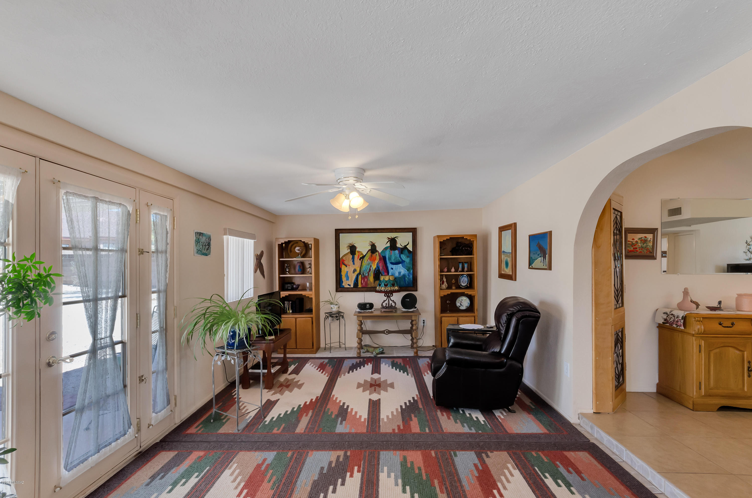 Country Hollow (1-39) - Residential