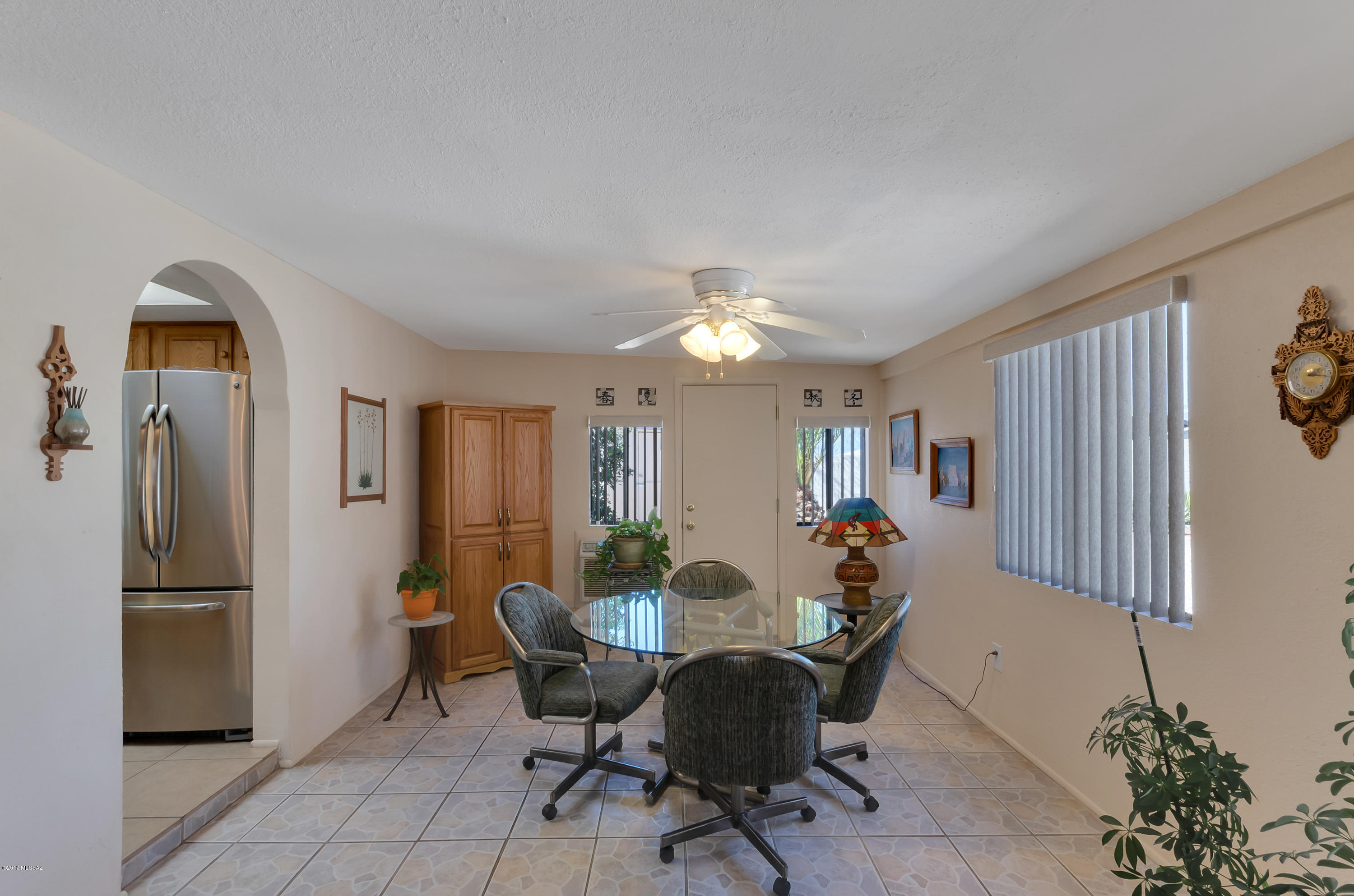 Country Hollow (1-39) - Residential