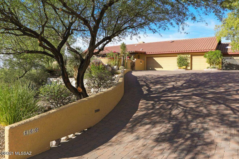 Step into your own private resort! From the moment your enter the gated courtyard w/peaceful fountain sounds, humming birds, vibrant colors and sunset views!
You will never want to leave home as you relax in your sparkling pool, soak in your private spa, moonlit dinners overlooking mountain views with your outdoor kitchen and beehive fireplace!
