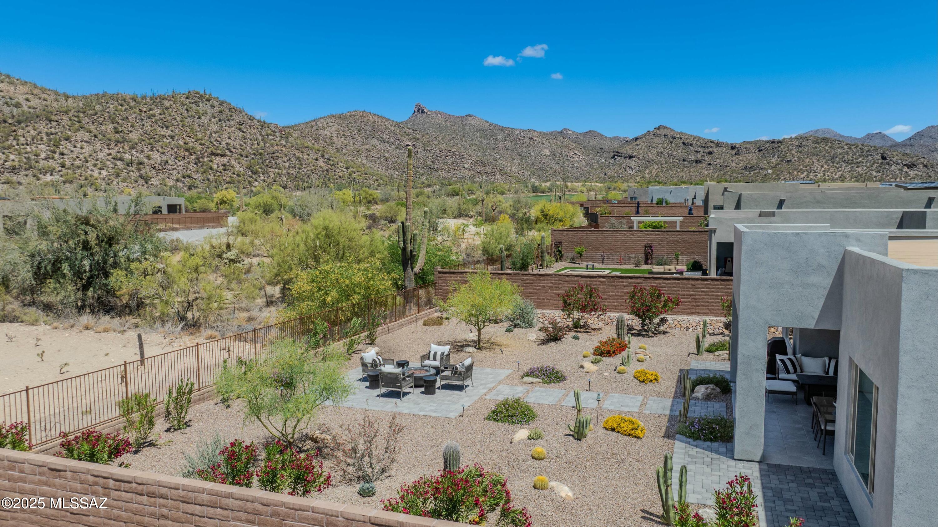 Boulder Bridge Pass III At Dove Mountain SQ20143000307 - Residential