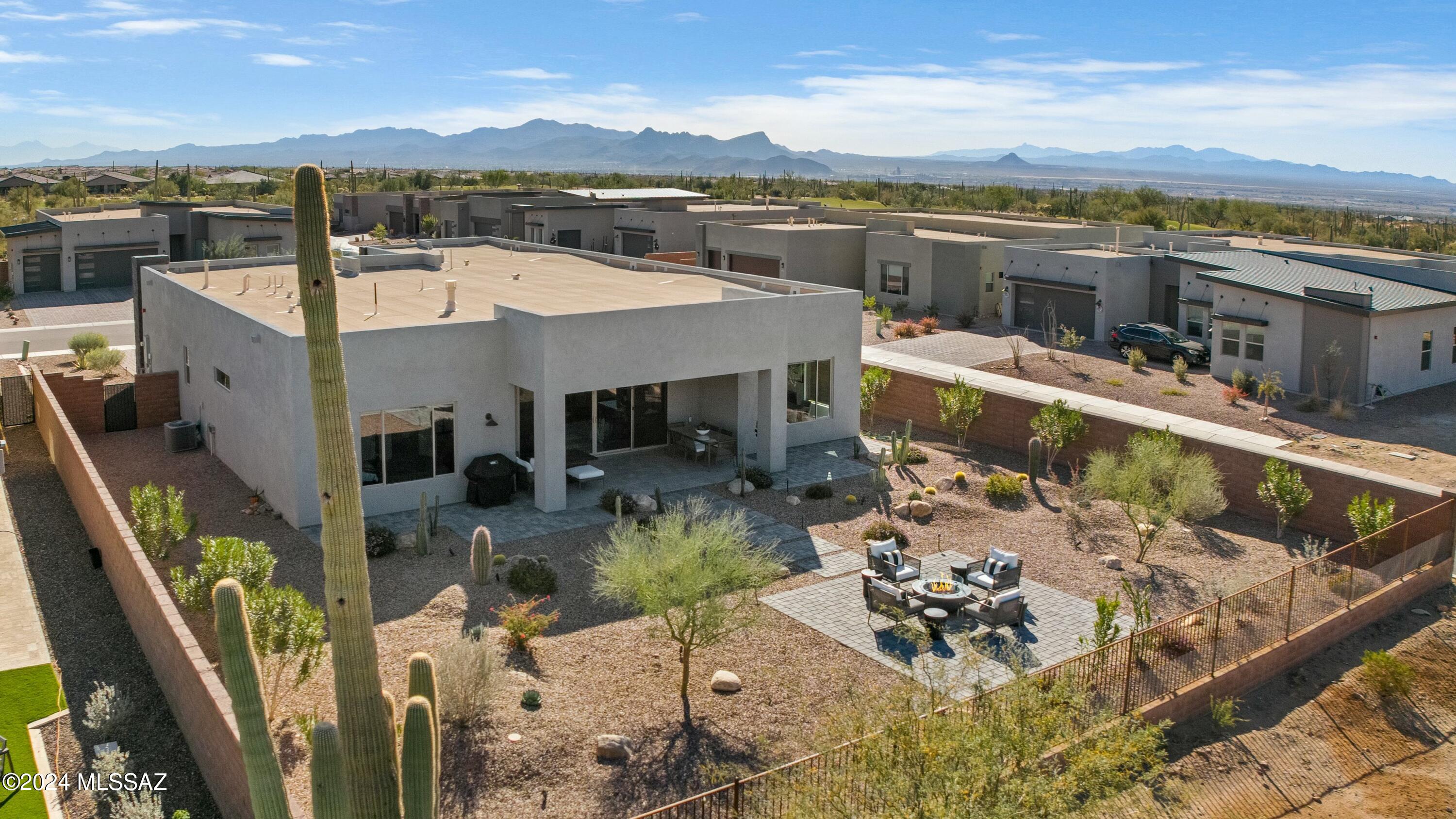 Boulder Bridge Pass III At Dove Mountain SQ20143000307 - Residential