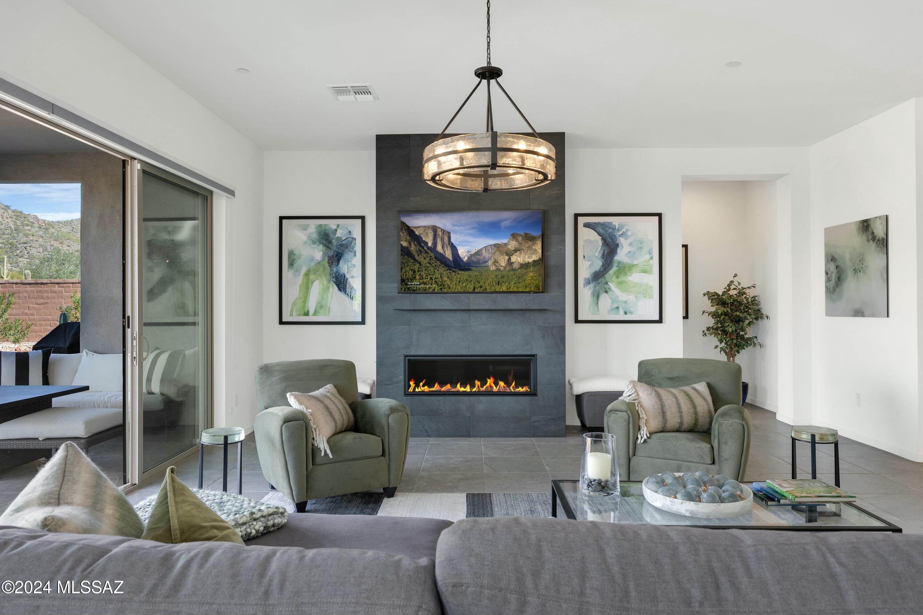 Boulder Bridge Pass III At Dove Mountain SQ20143000307 - Residential