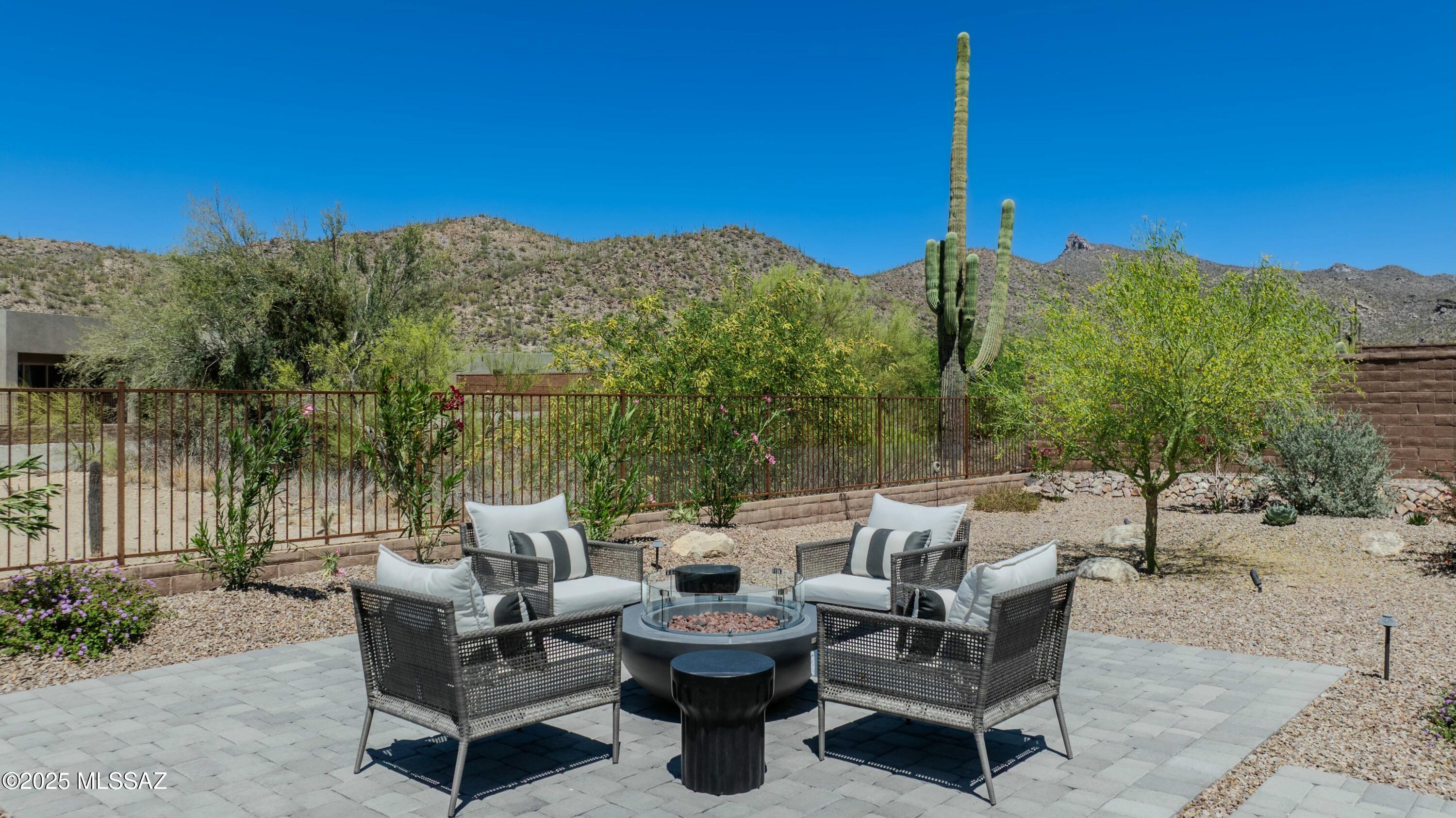 Boulder Bridge Pass III At Dove Mountain SQ20143000307 - Residential
