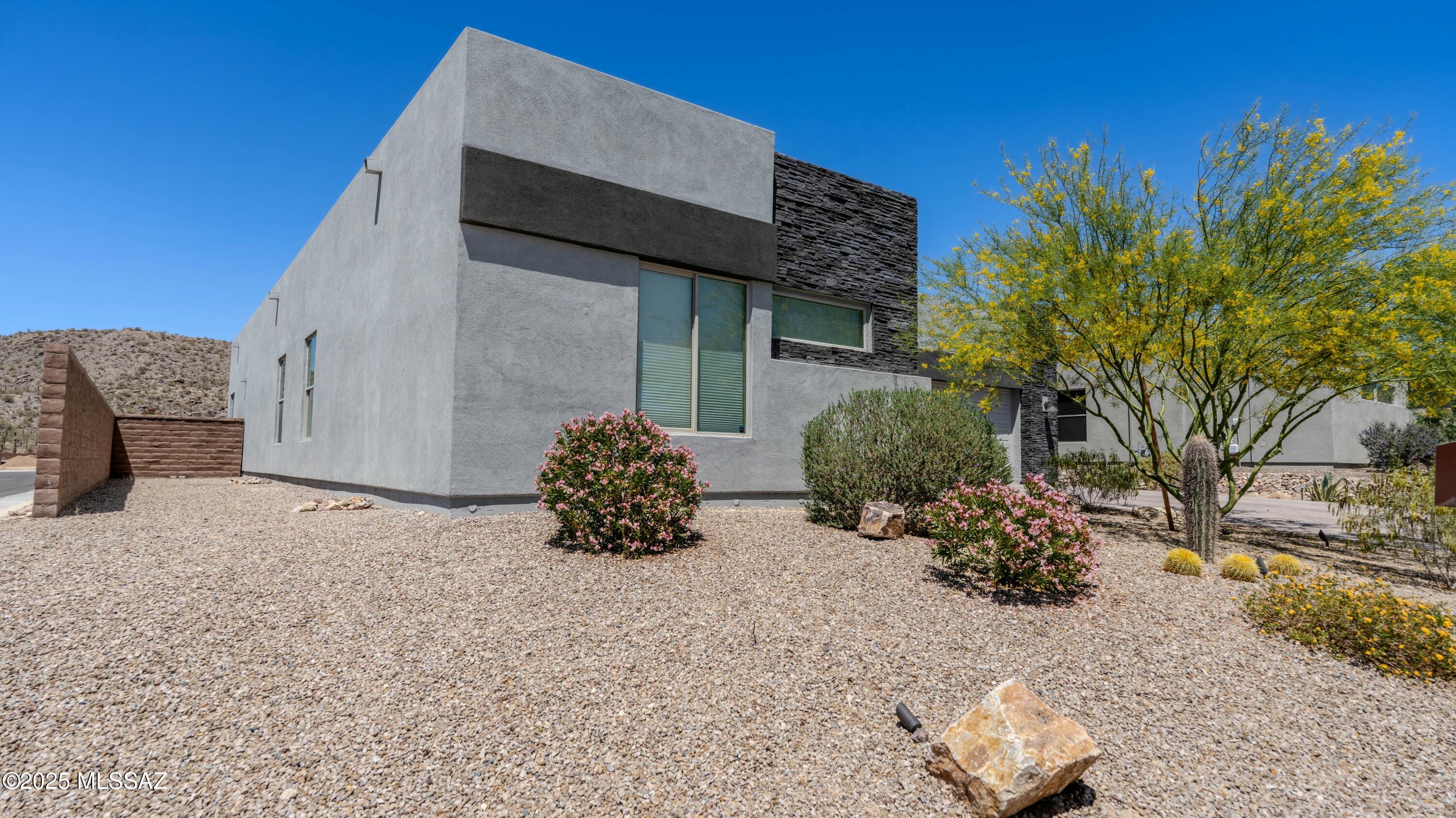 Boulder Bridge Pass III At Dove Mountain SQ20143000307 - Residential