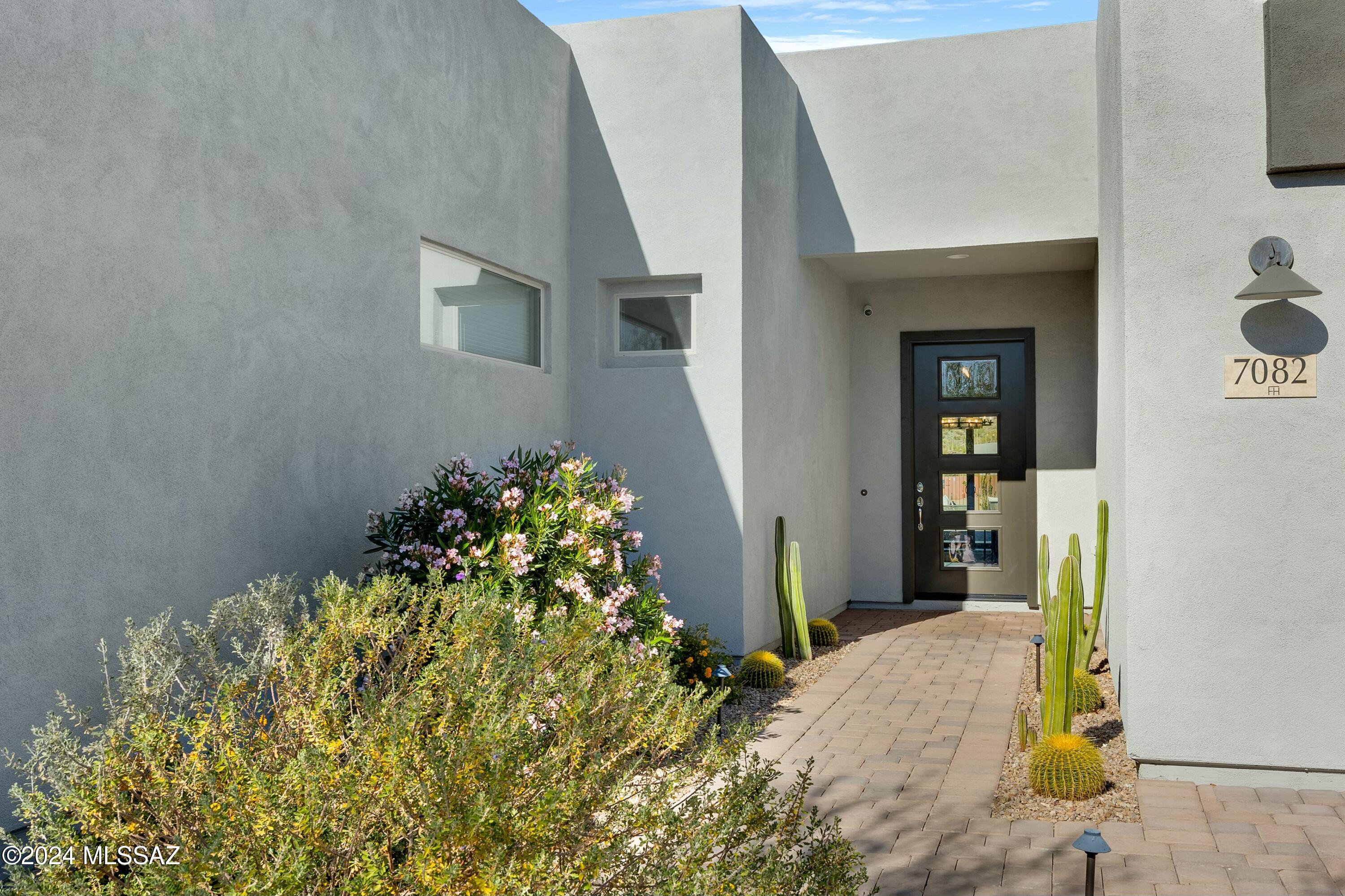 Boulder Bridge Pass III At Dove Mountain SQ20143000307 - Residential
