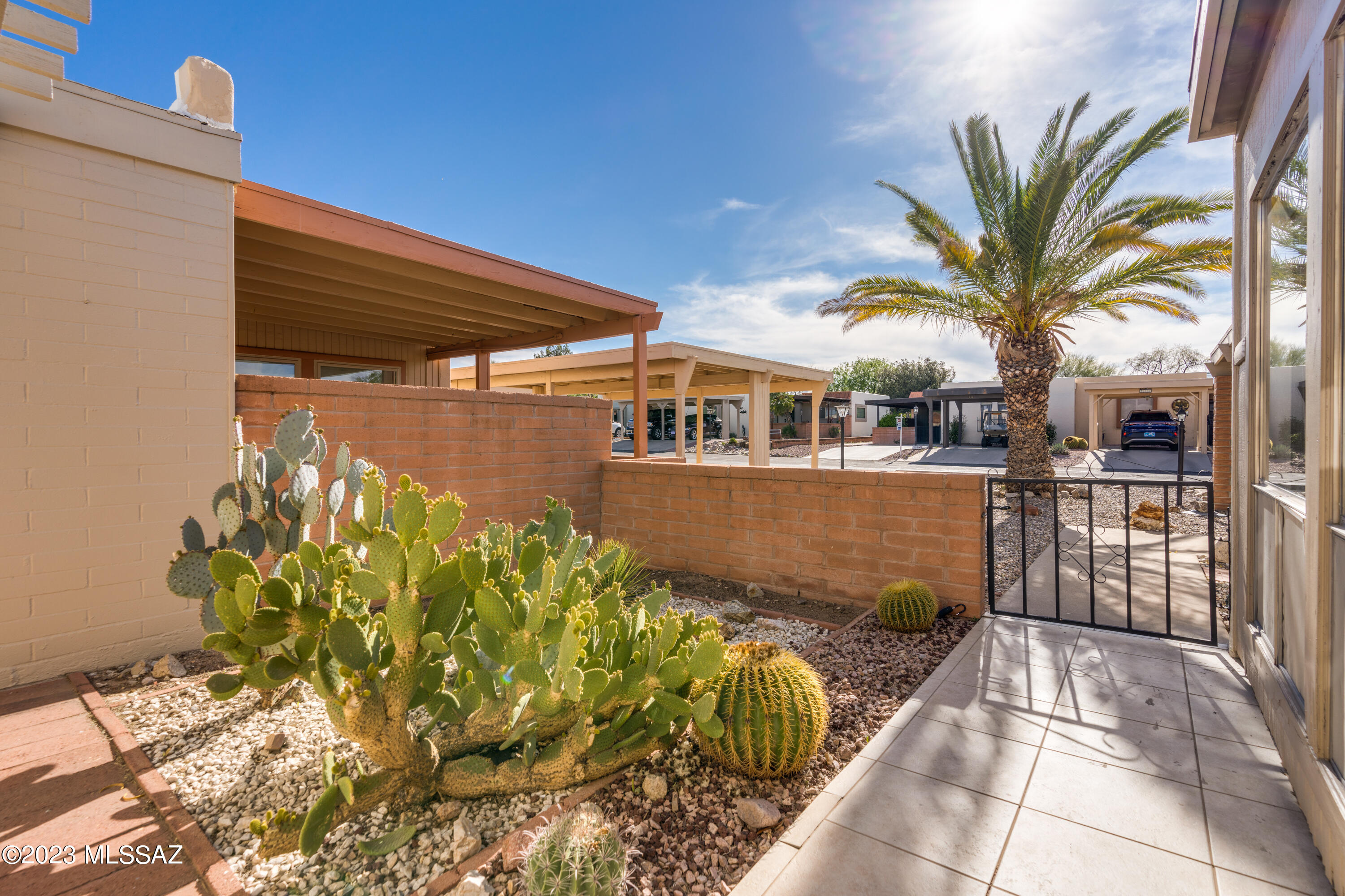 Green Valley Townhouses NO.7 - Residential