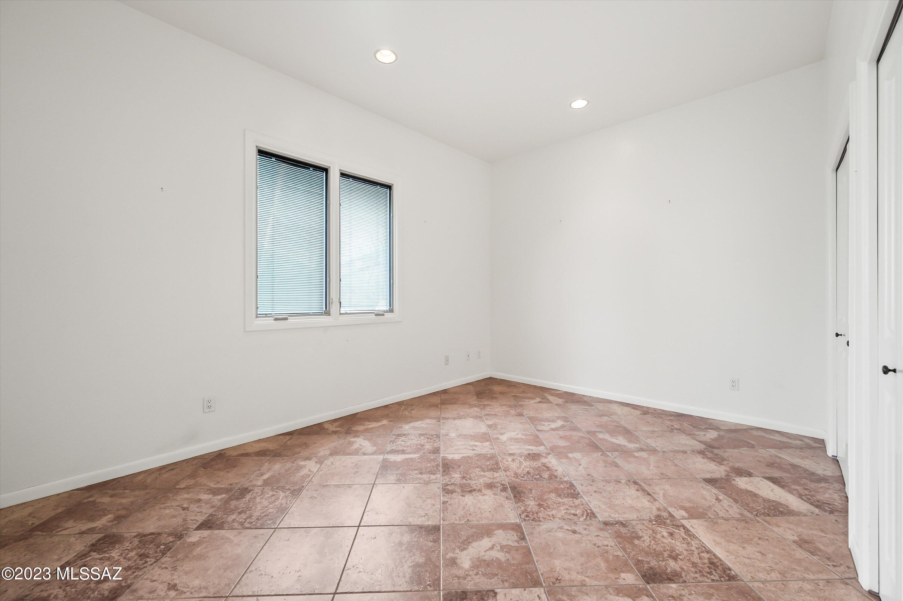 Mountain Cove Estates (1-18) - Residential