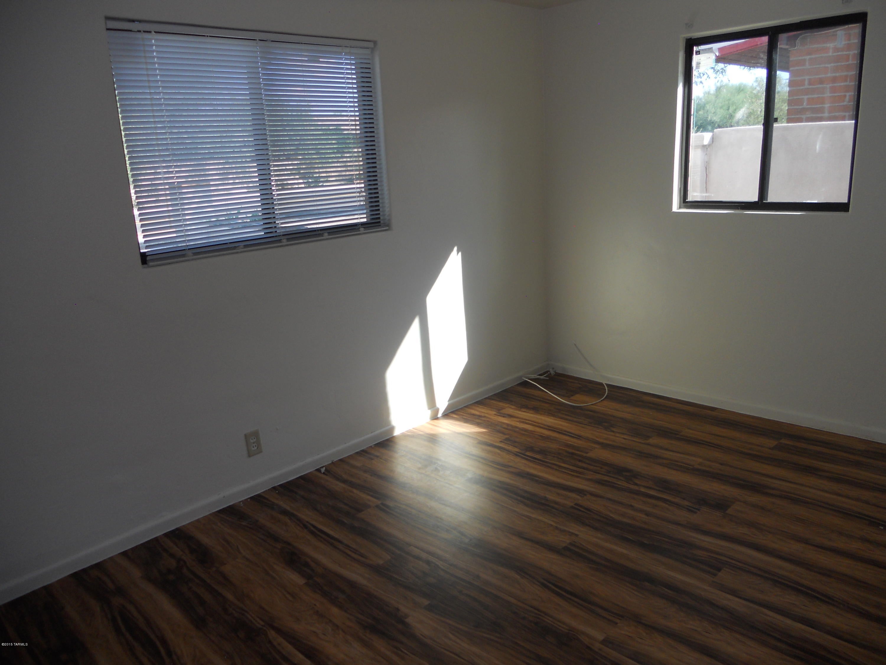 Unsubdivided - Residential Lease