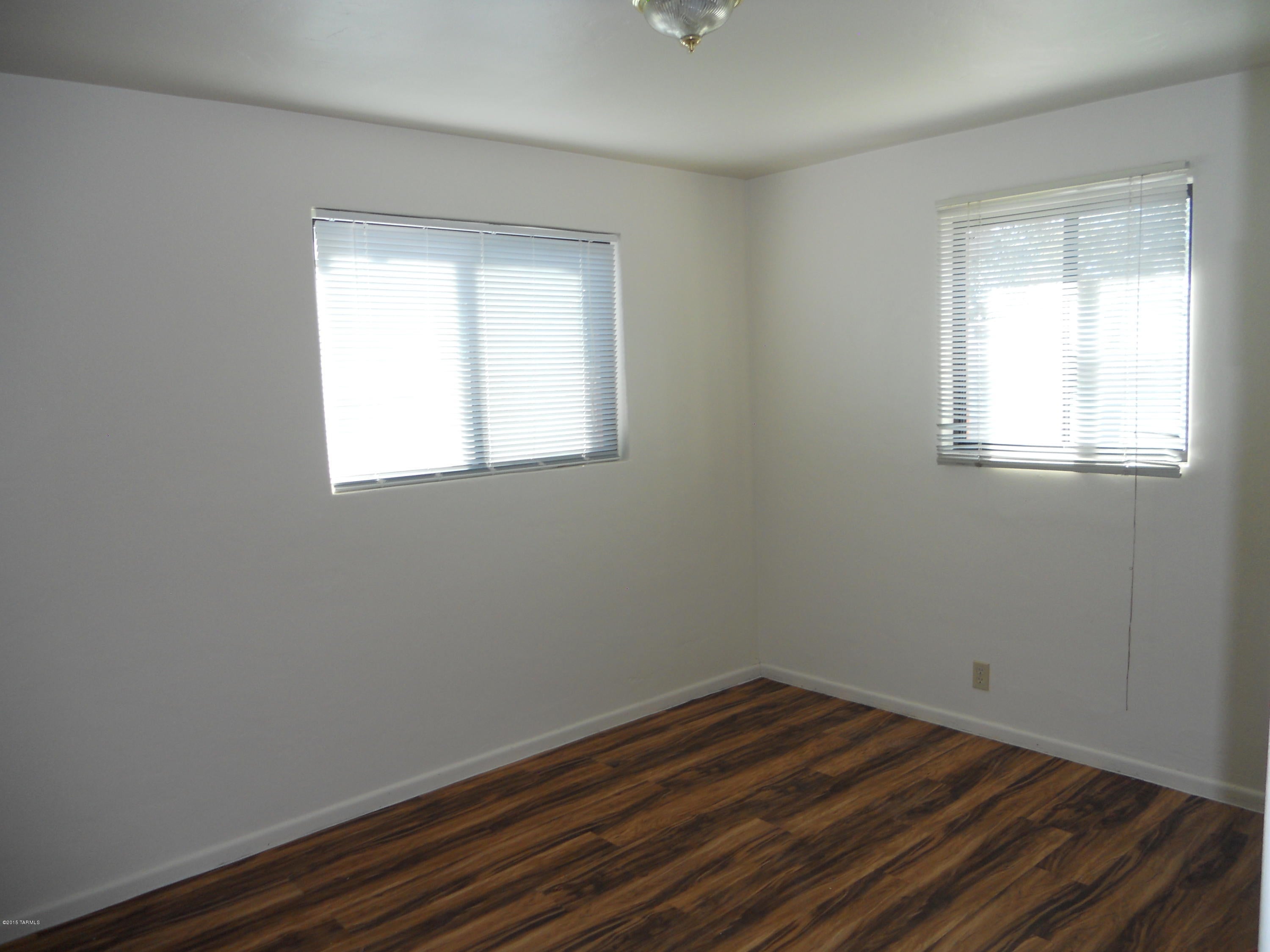 Unsubdivided - Residential Lease