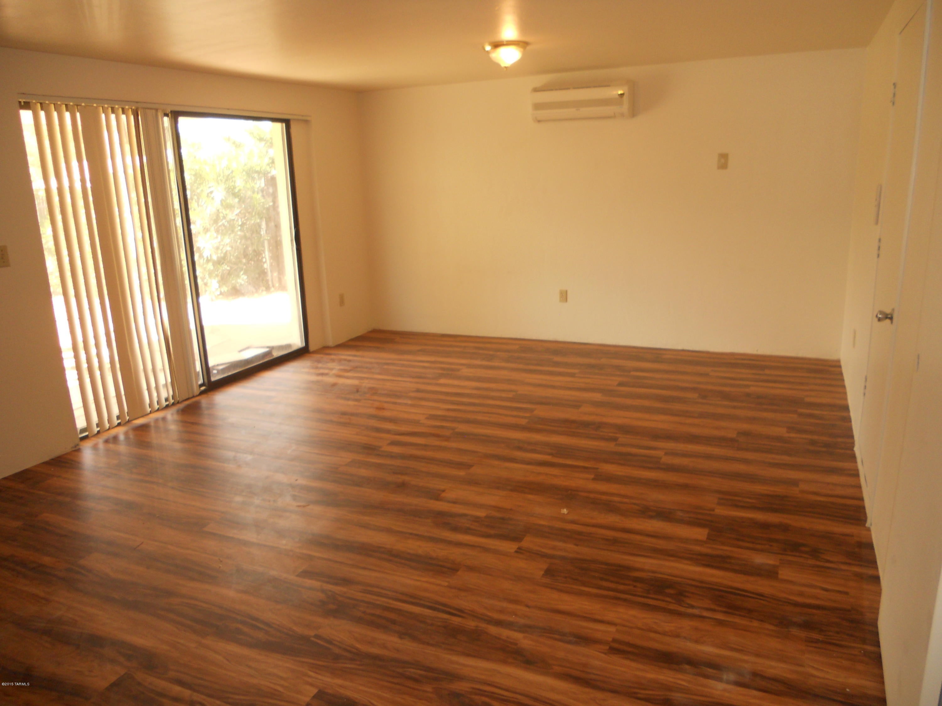 Unsubdivided - Residential Lease