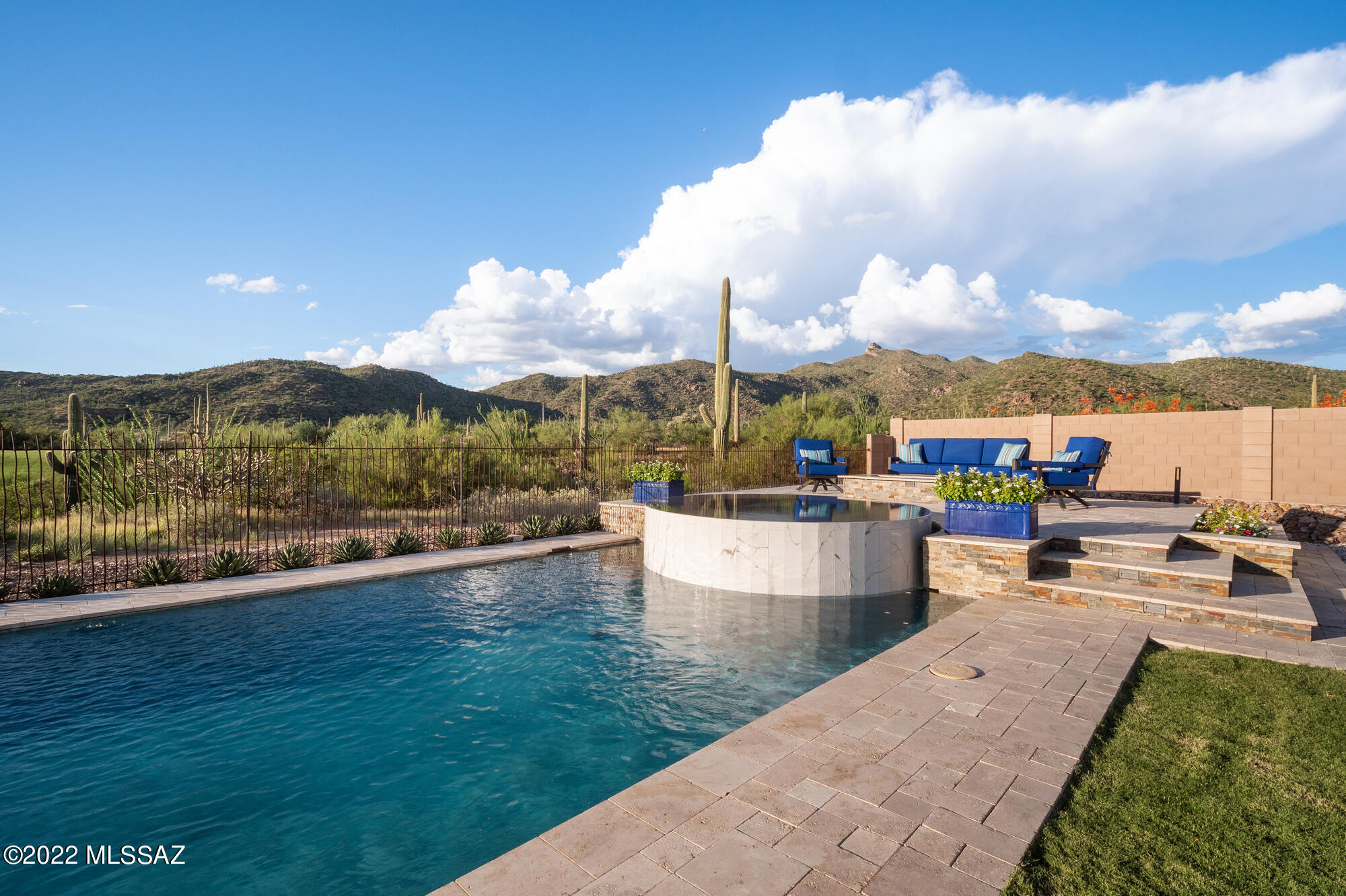 Boulder Bridge Pass At Dove Mountain SQ20132910078 - Residential