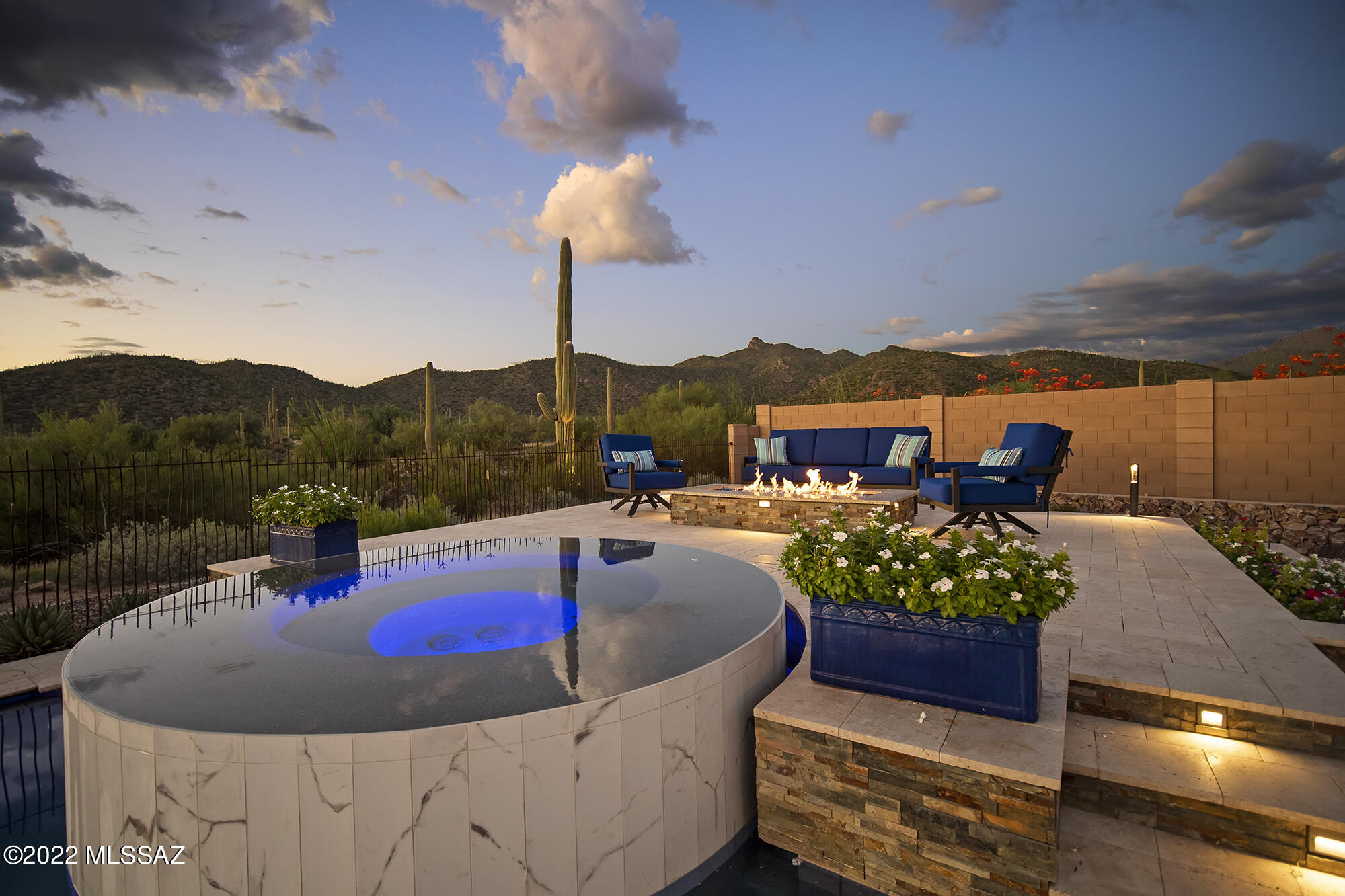 Boulder Bridge Pass At Dove Mountain SQ20132910078 - Residential