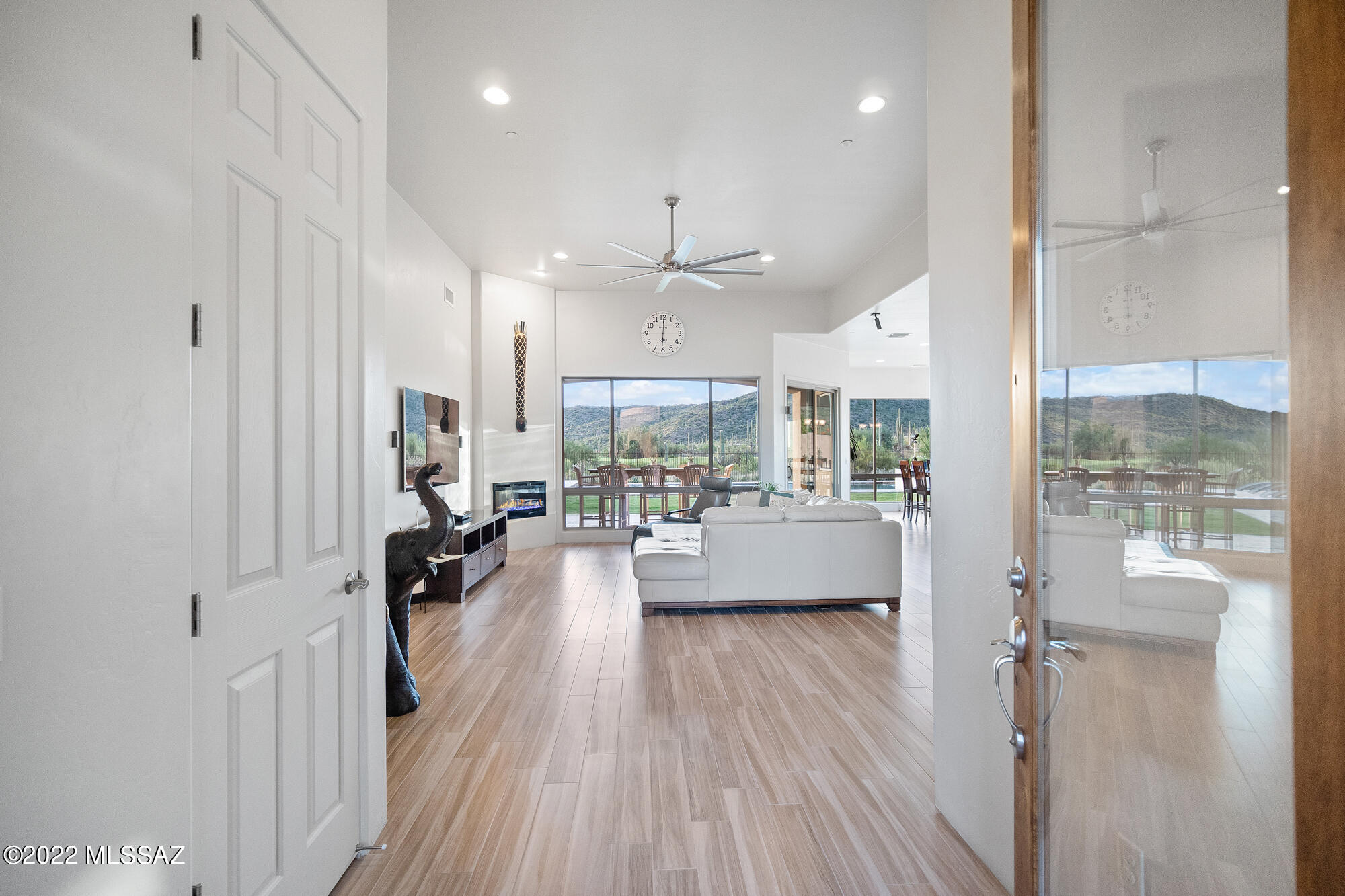 Boulder Bridge Pass At Dove Mountain SQ20132910078 - Residential