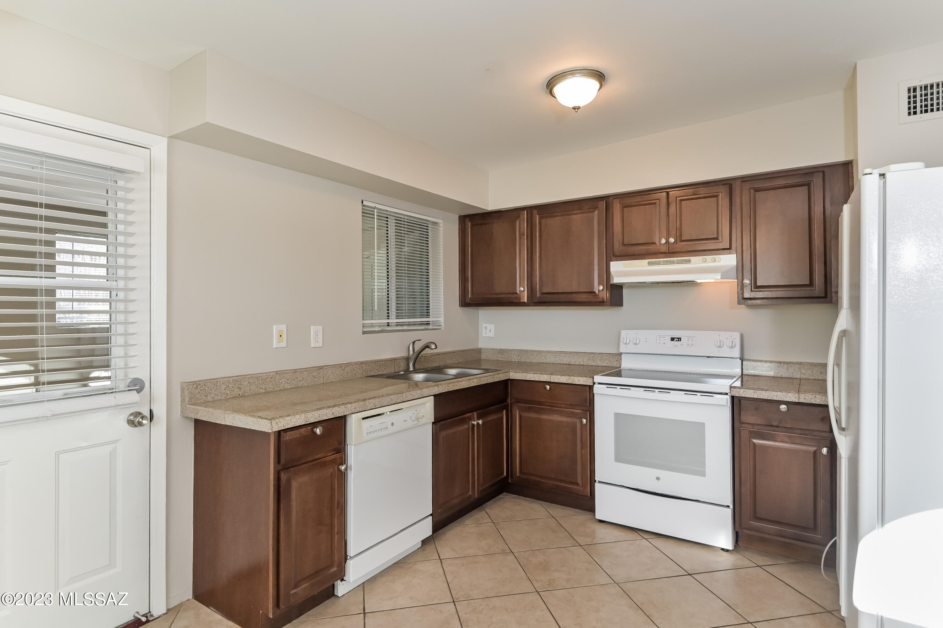 Gessler Heights II (1-15) - Residential Lease