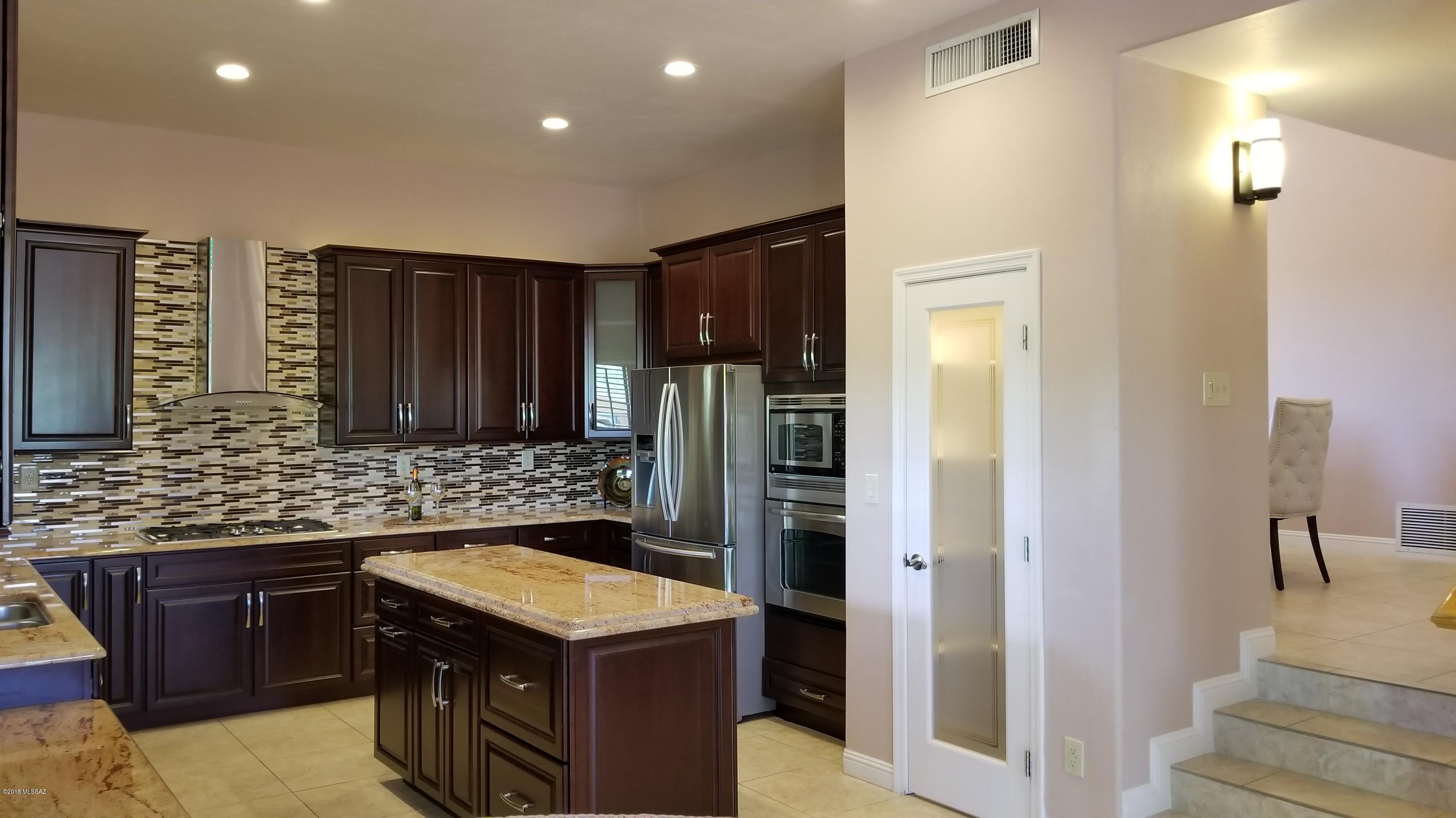 Shadow Hills (1-483) - Residential Lease