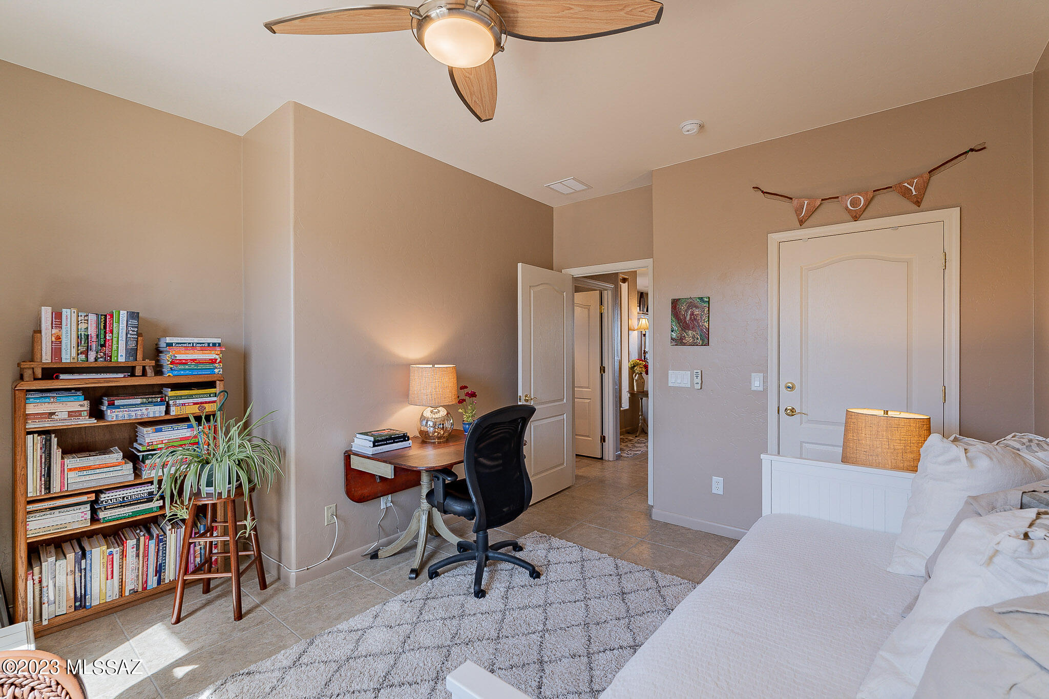 Las Campanas Village (1-111) - Residential