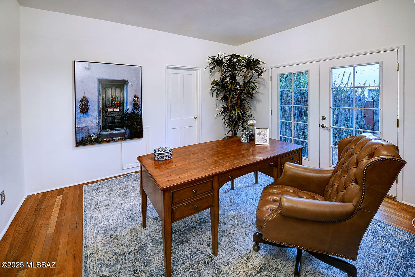 University Manor - Residential