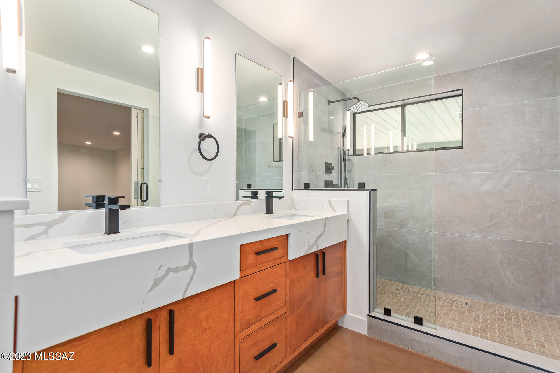 Colonia Solana - Residential