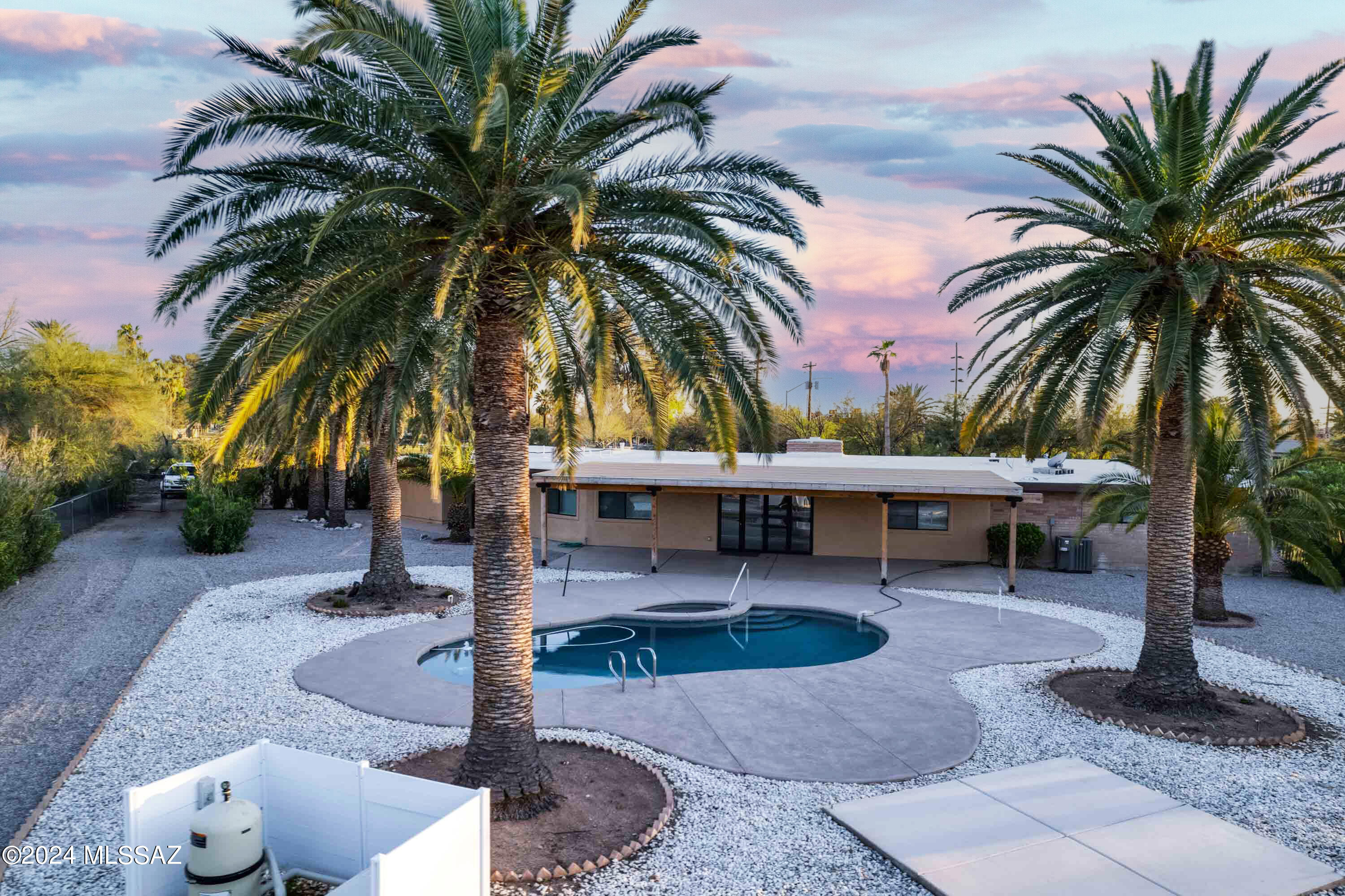 Colonia Solana - Residential
