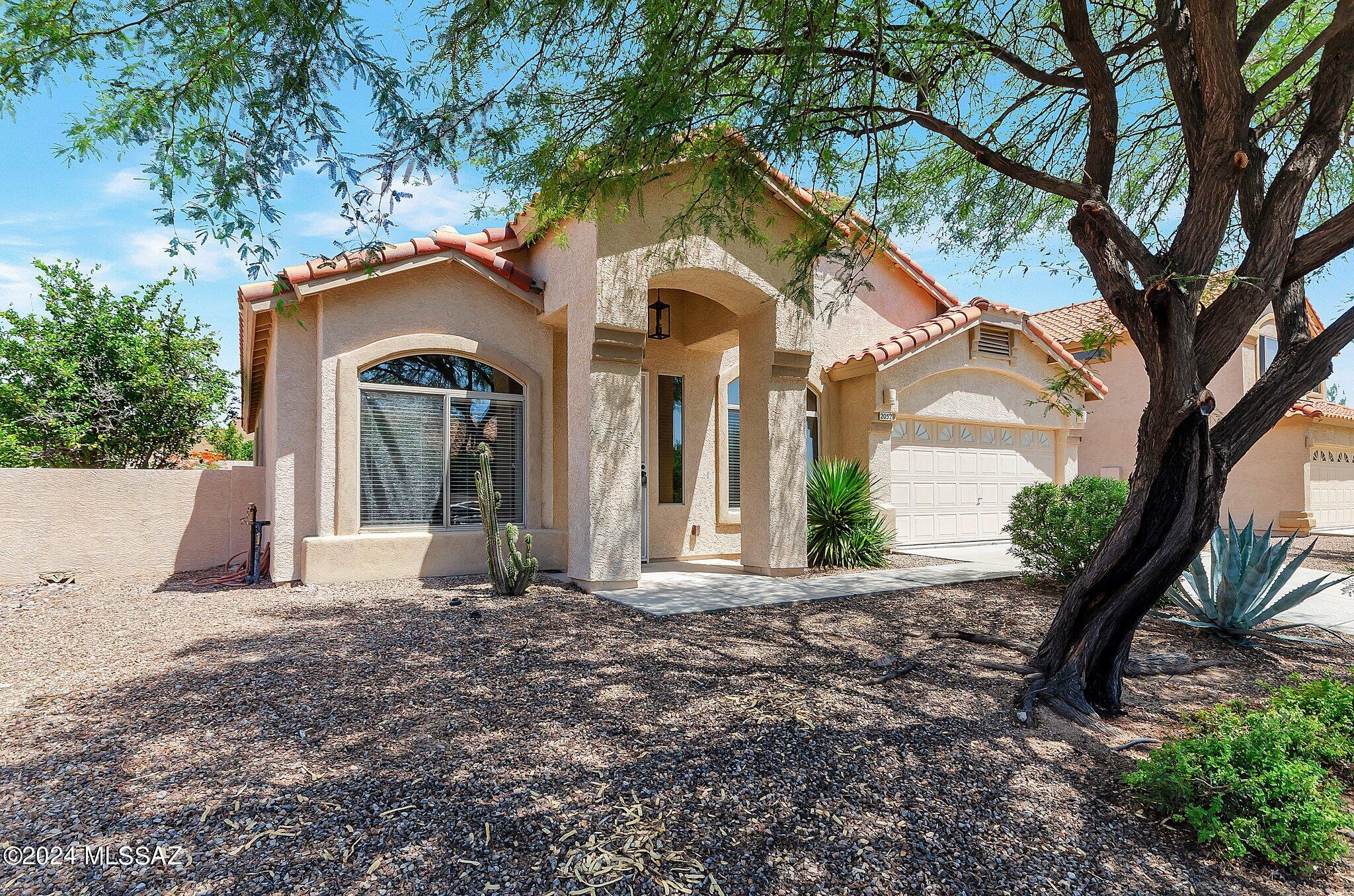 La Cholla Estates (1-94) - Residential Lease