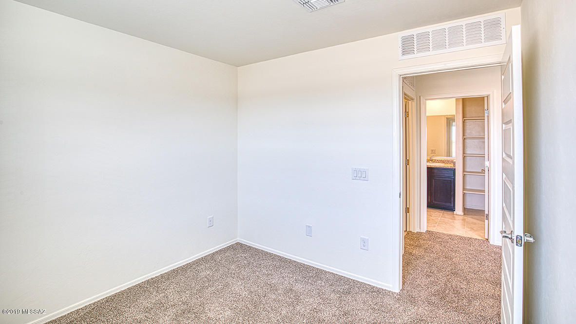 Saguaro Bloom SQ20180540069 - Residential
