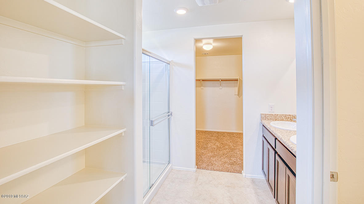 Saguaro Bloom SQ20180540069 - Residential