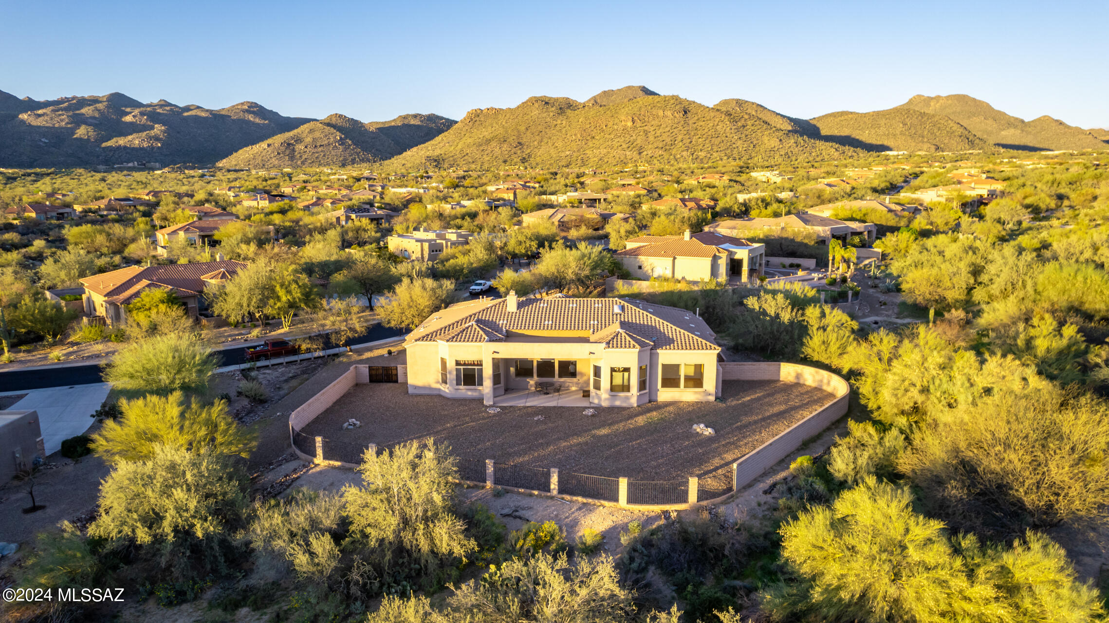 Dos Lagos at Dove Mountain (1-91) - Residential