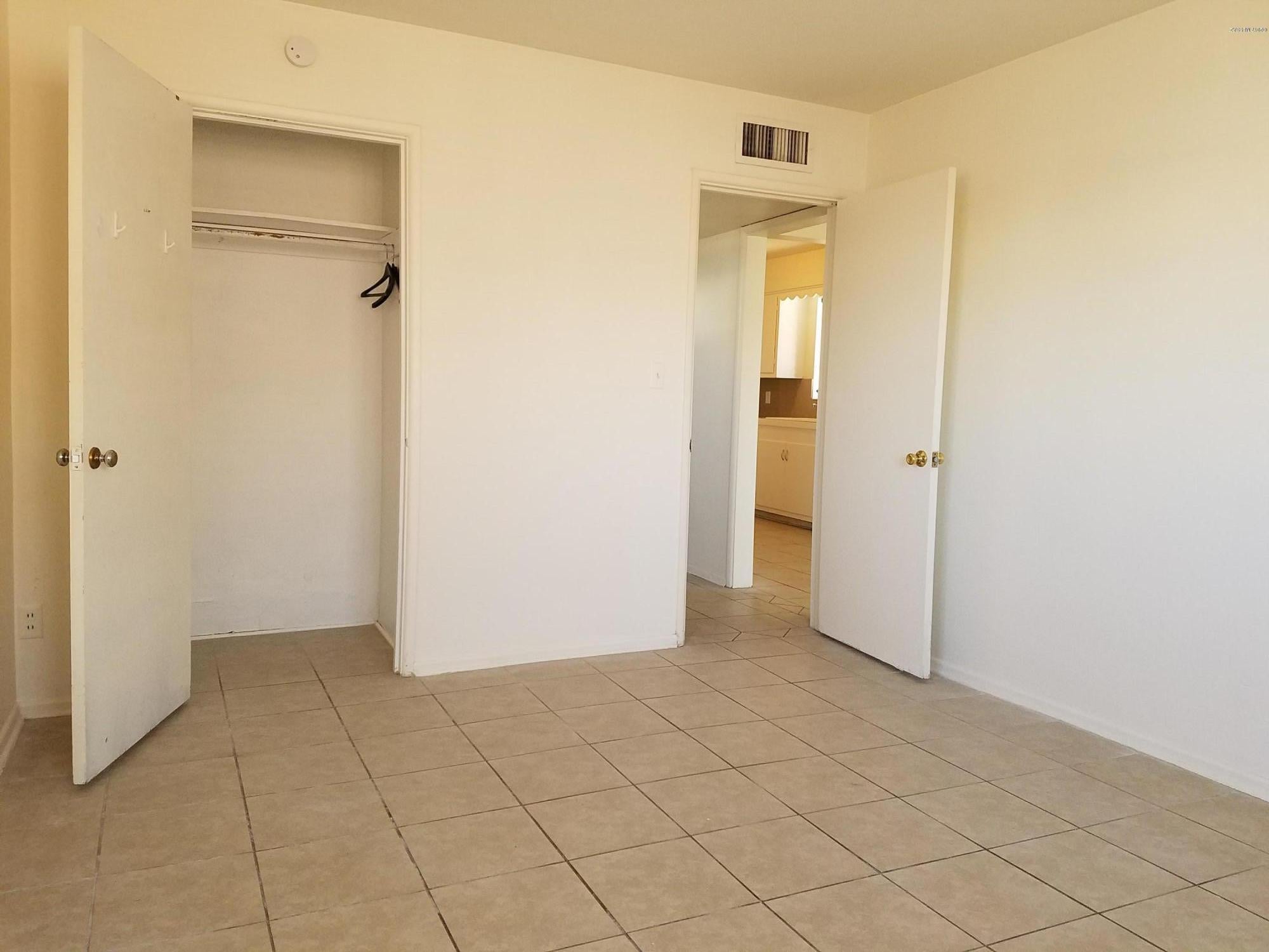 Bellevue Park Townhomes (1-8) - Residential Lease