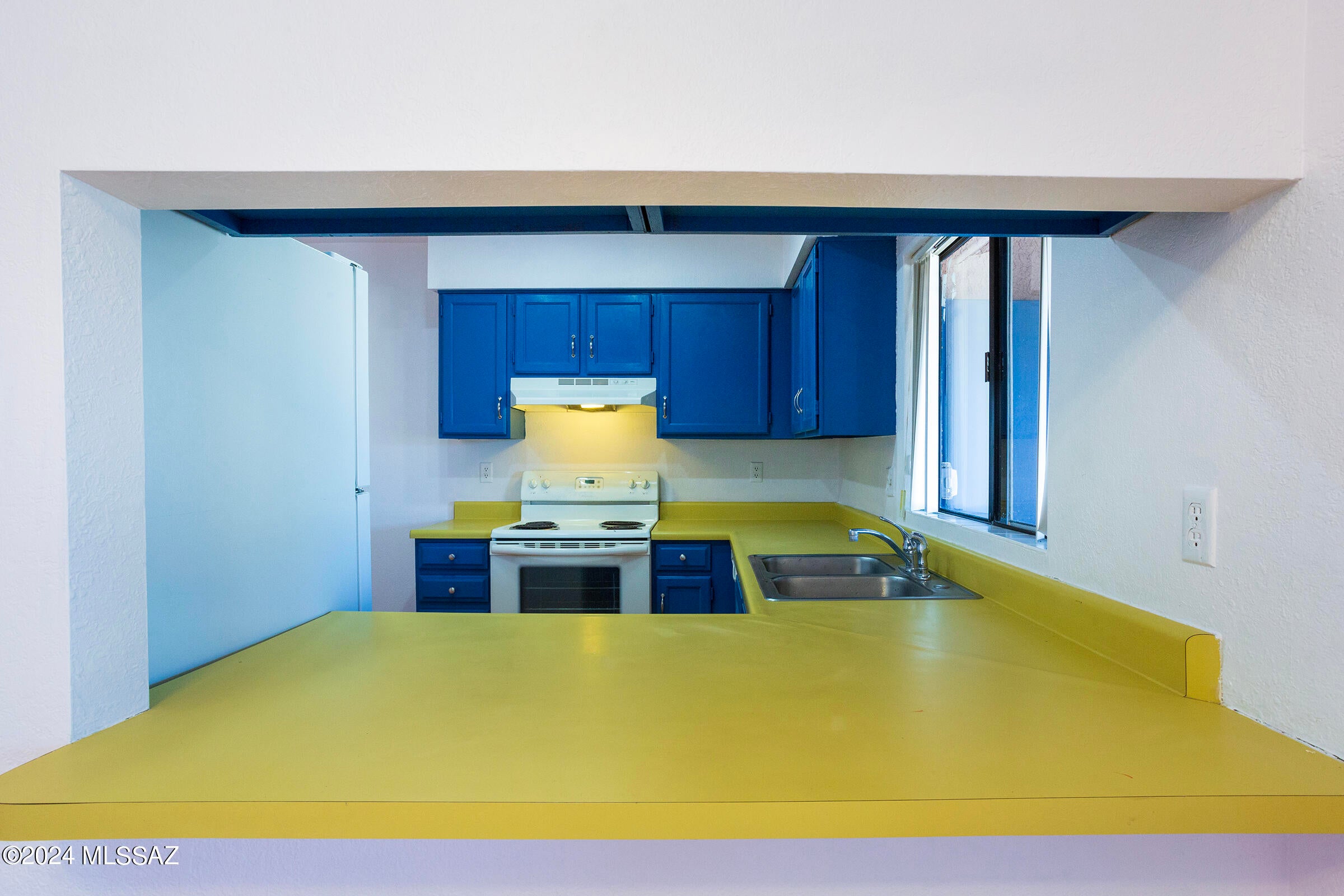 Desert Dawn Townhomes - Residential Lease