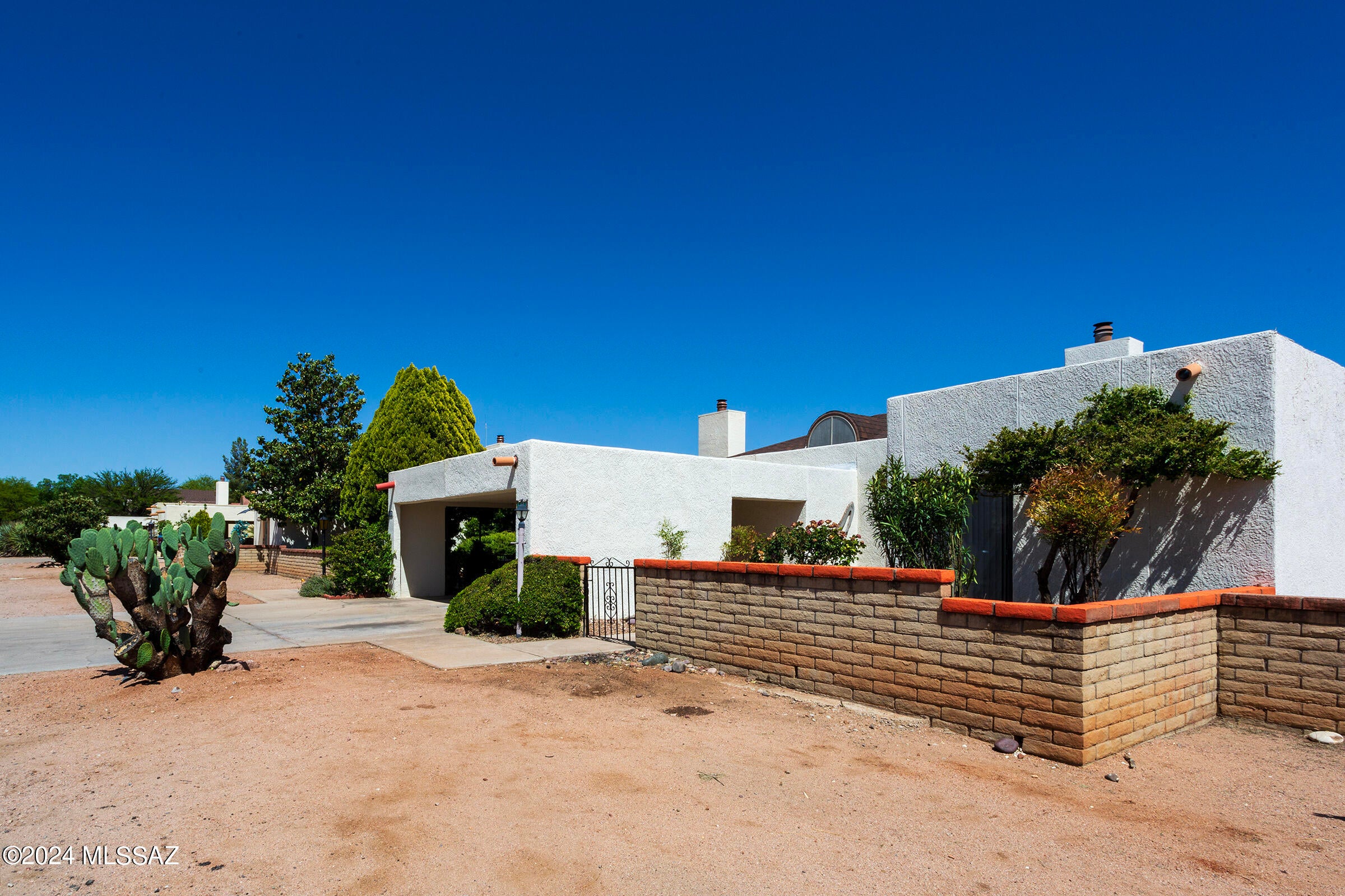 Desert Dawn Townhomes - Residential Lease