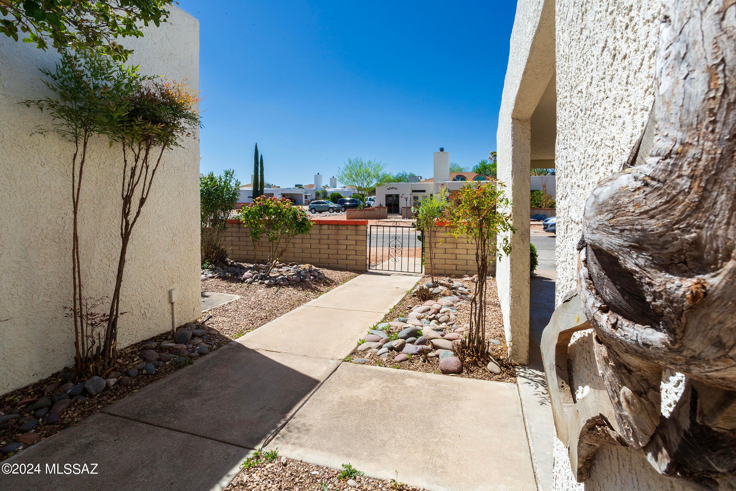 Desert Dawn Townhomes - Residential Lease