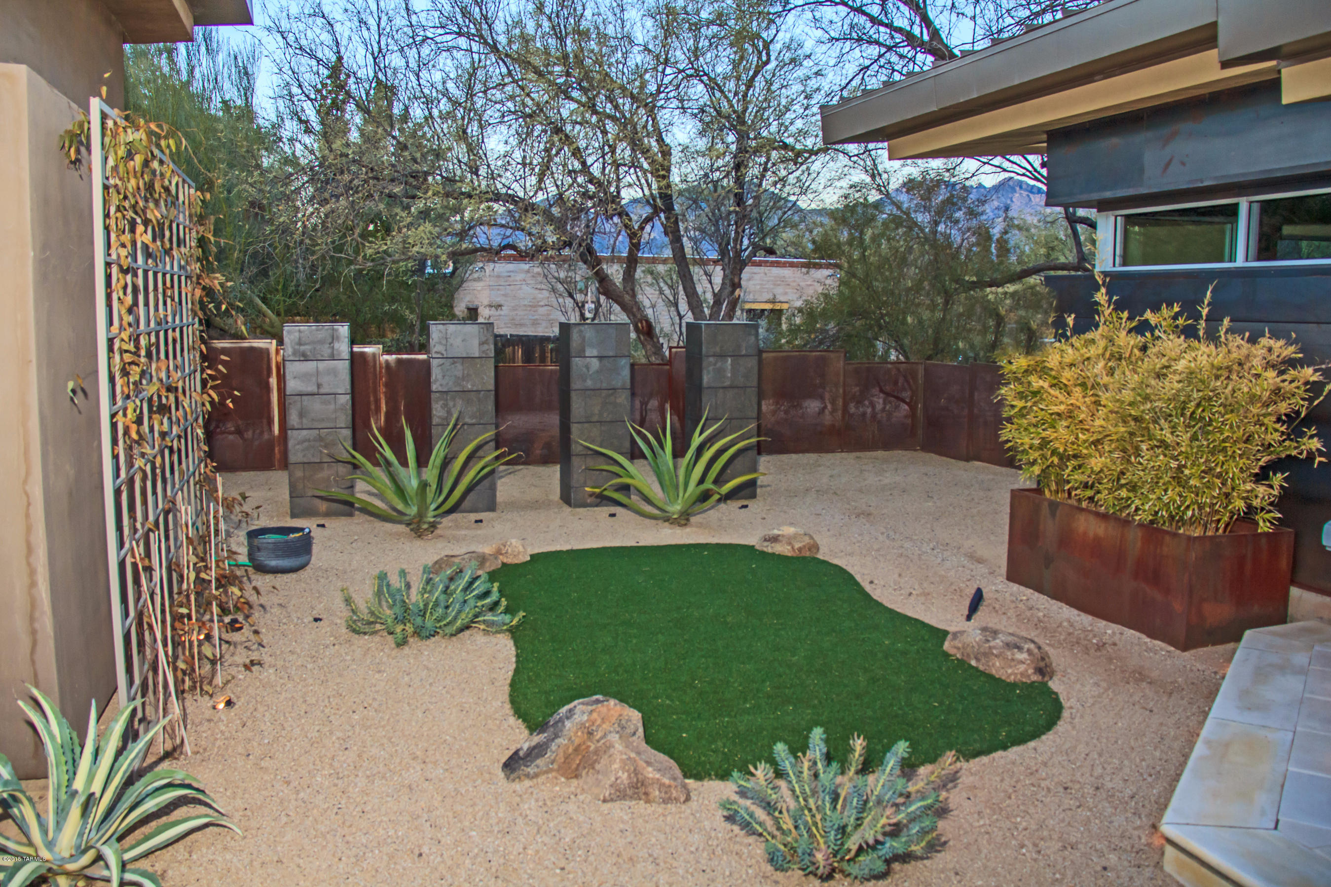 Country Club Estates NO. 1 - Residential