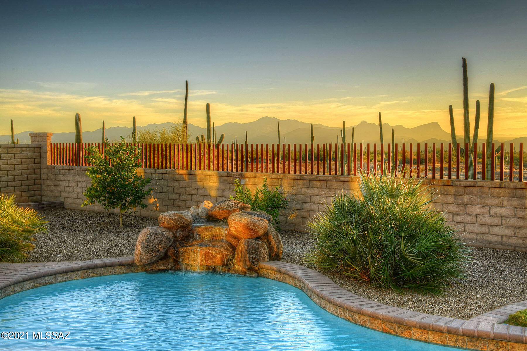 Los Saguaros At Dove Mountain SQ20121640199 - Residential