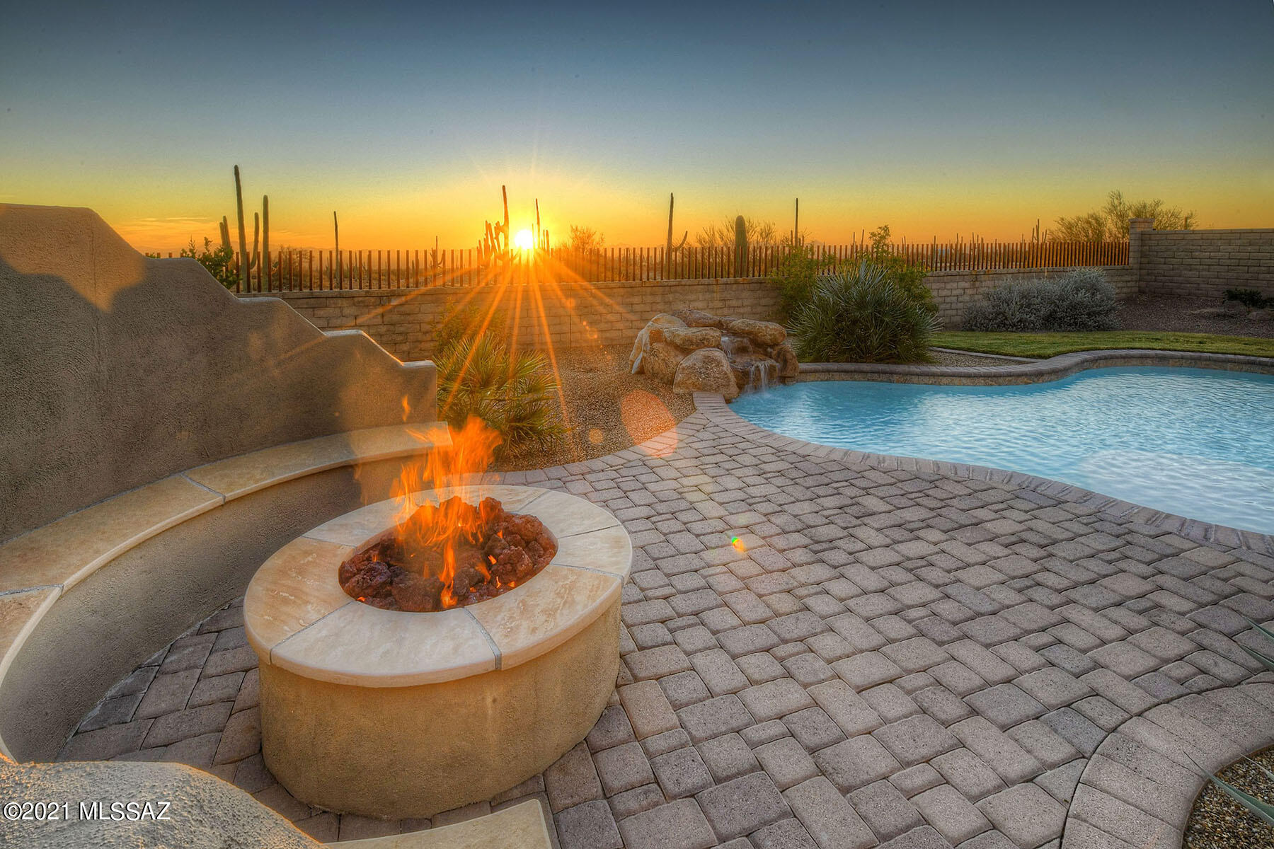 Los Saguaros At Dove Mountain SQ20121640199 - Residential