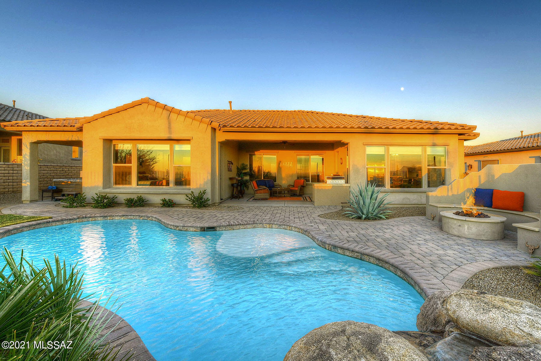 Los Saguaros At Dove Mountain SQ20121640199 - Residential