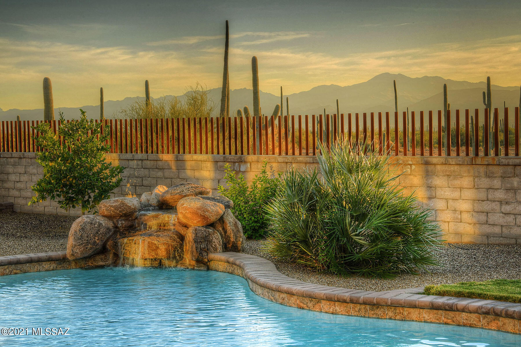 Los Saguaros At Dove Mountain SQ20121640199 - Residential
