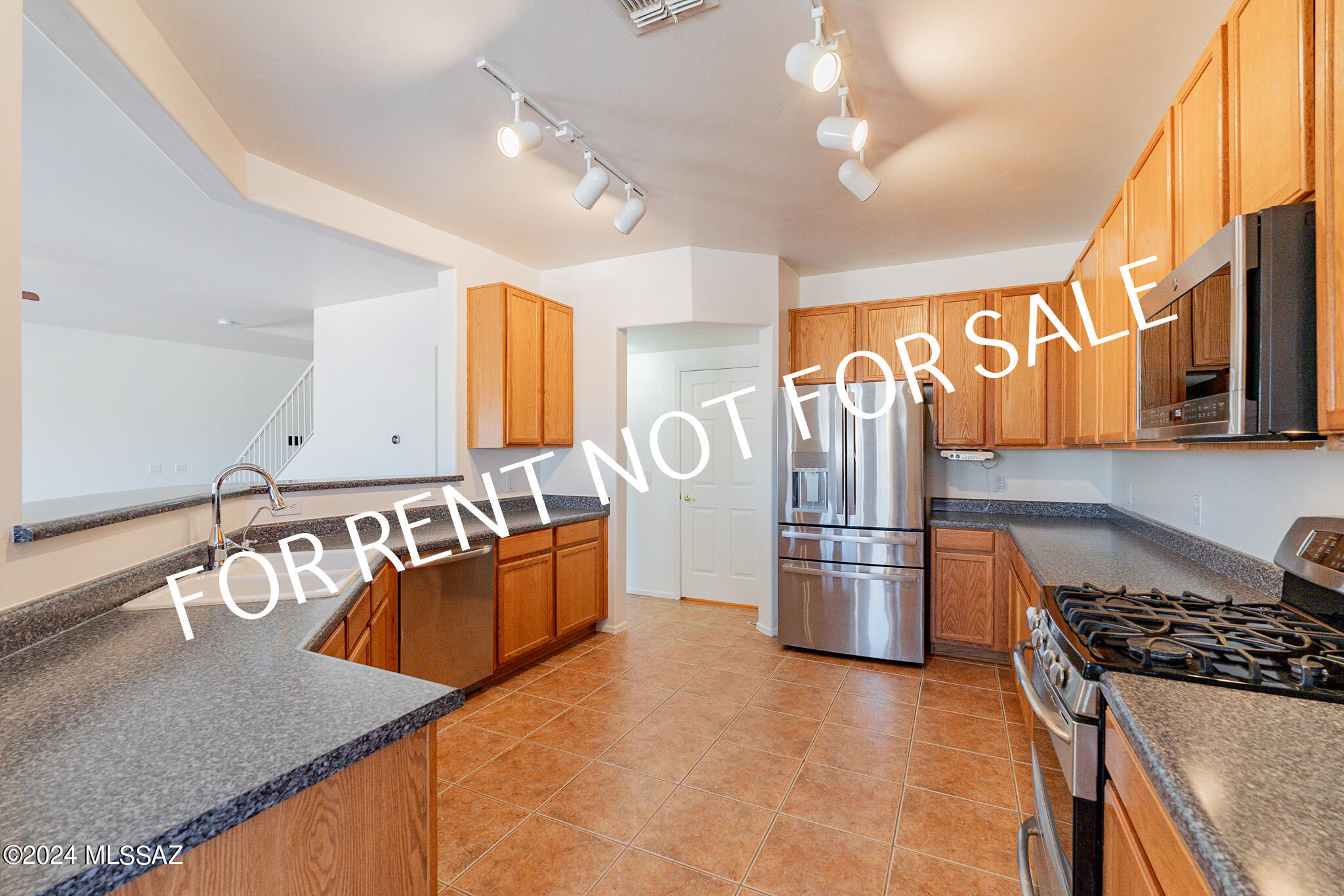 Rancho Del Lago (1031-1133) - Residential Lease