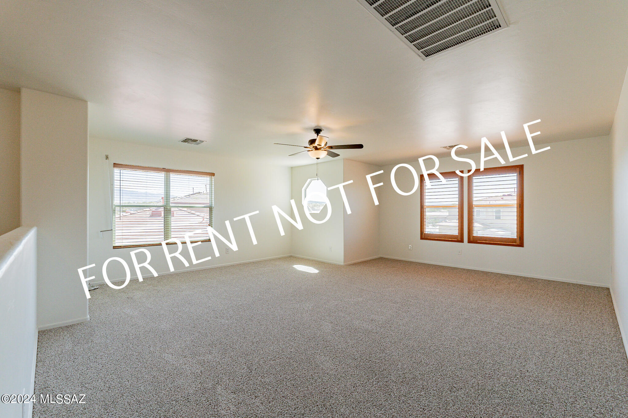 Rancho Del Lago (1031-1133) - Residential Lease