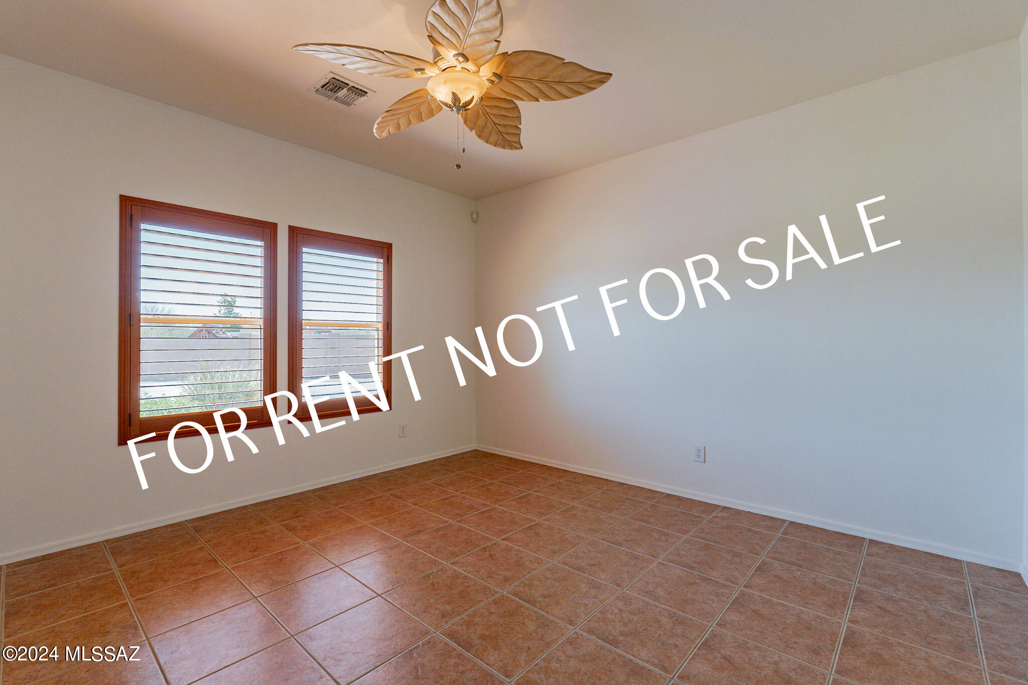 Rancho Del Lago (1031-1133) - Residential Lease