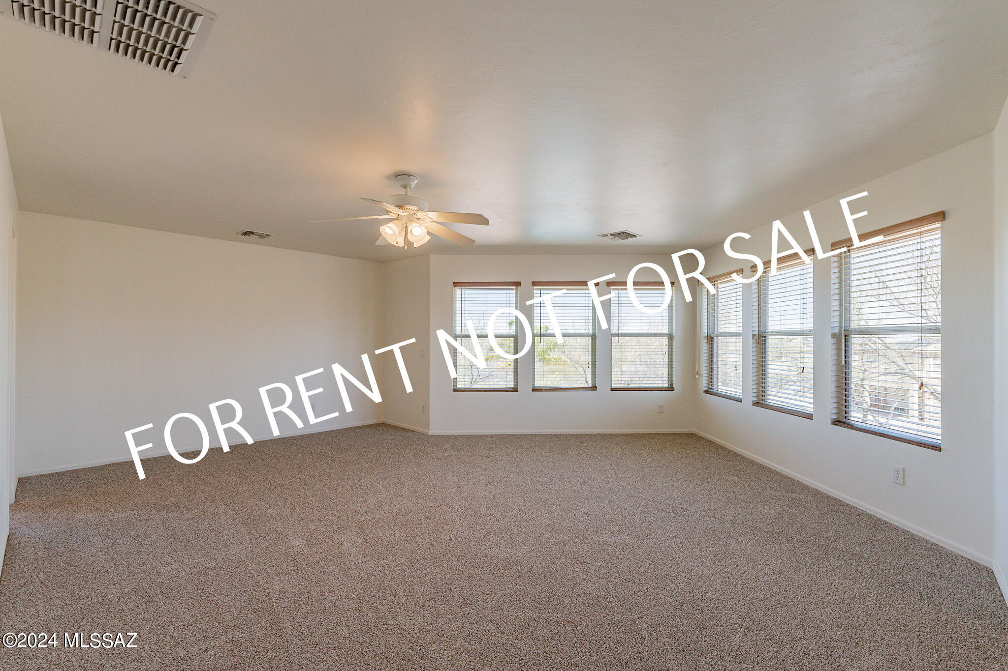 Rancho Del Lago (1031-1133) - Residential Lease